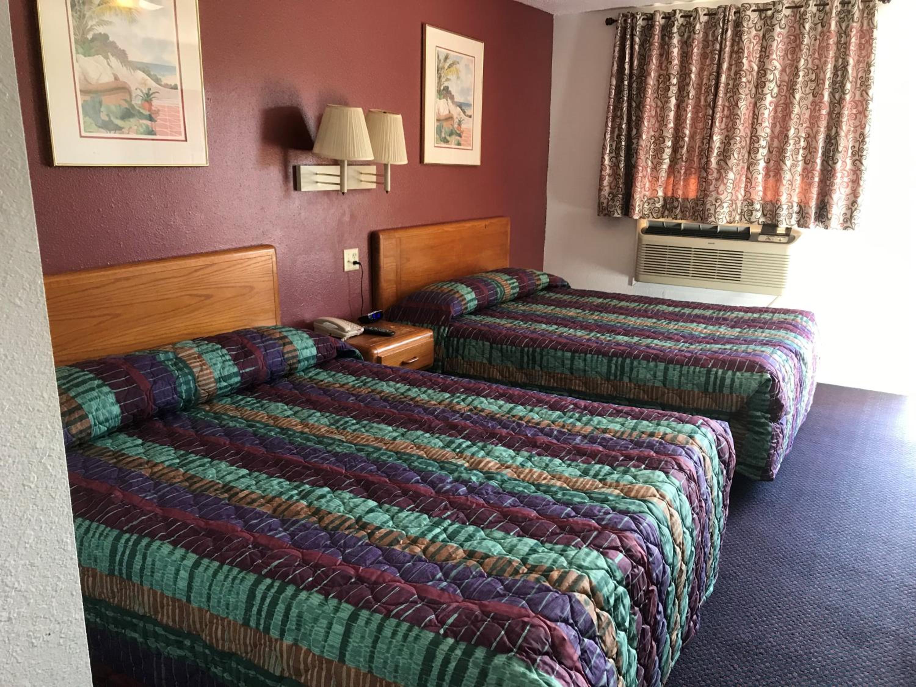 Standard Queen Room with Two Queen Beds - Non-Smoking
