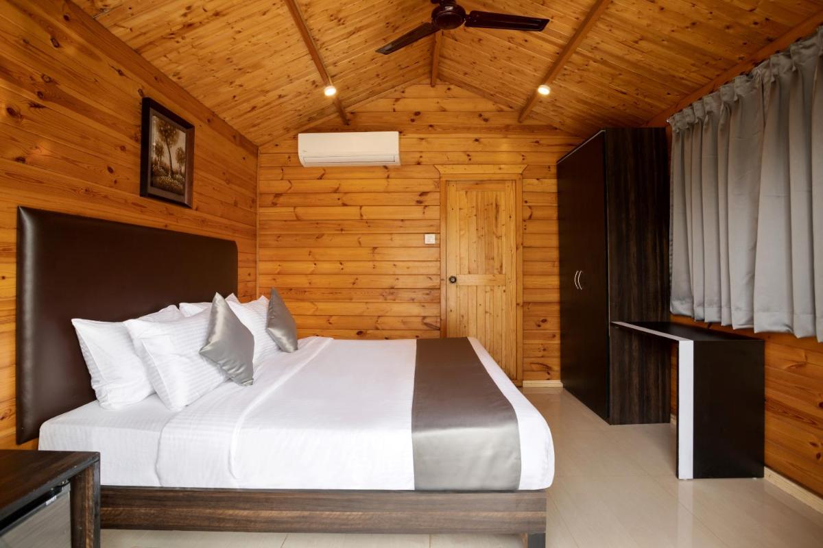 Pool Front Cottages - Welcome Drink, Early Check in-Late out/ Room upgrade (Subject to availibility upto 02 hrs)
