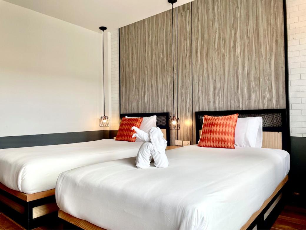 Standard Twin Room - Photo 6
