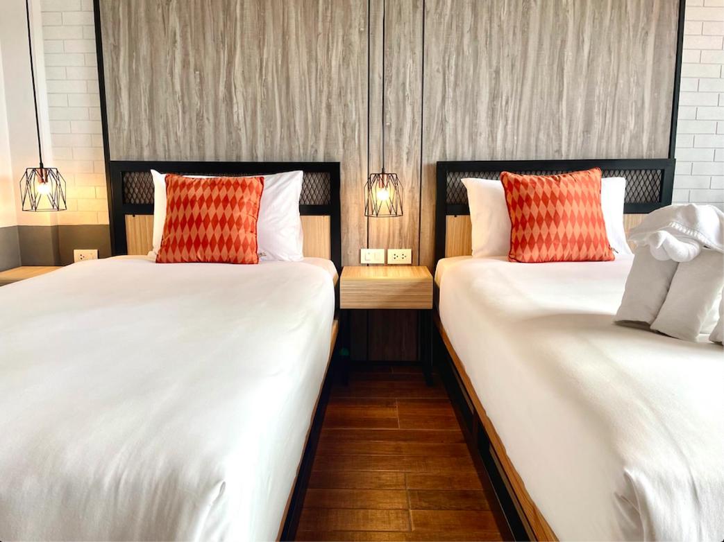 Standard Twin Room - Photo 7