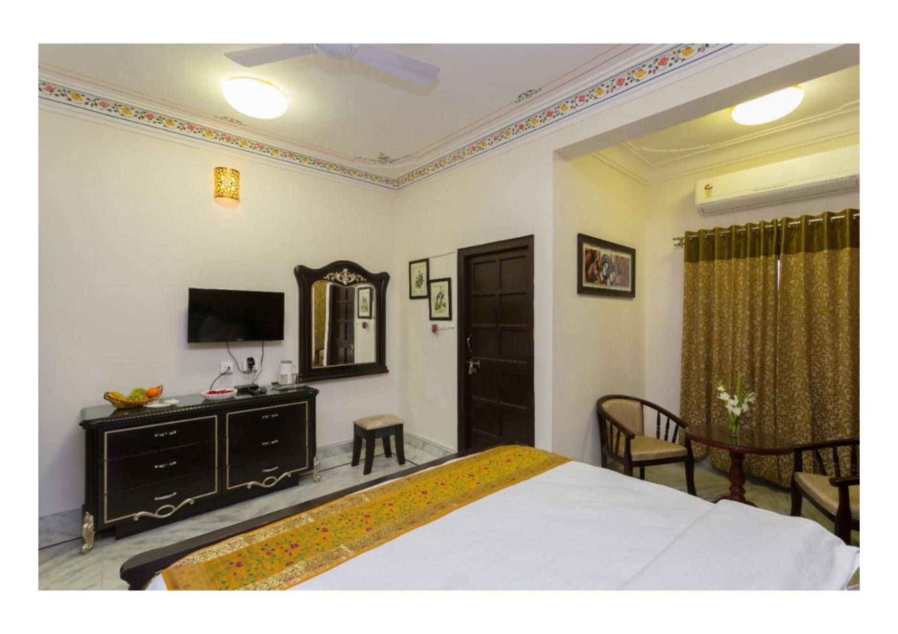 Villa photo 1