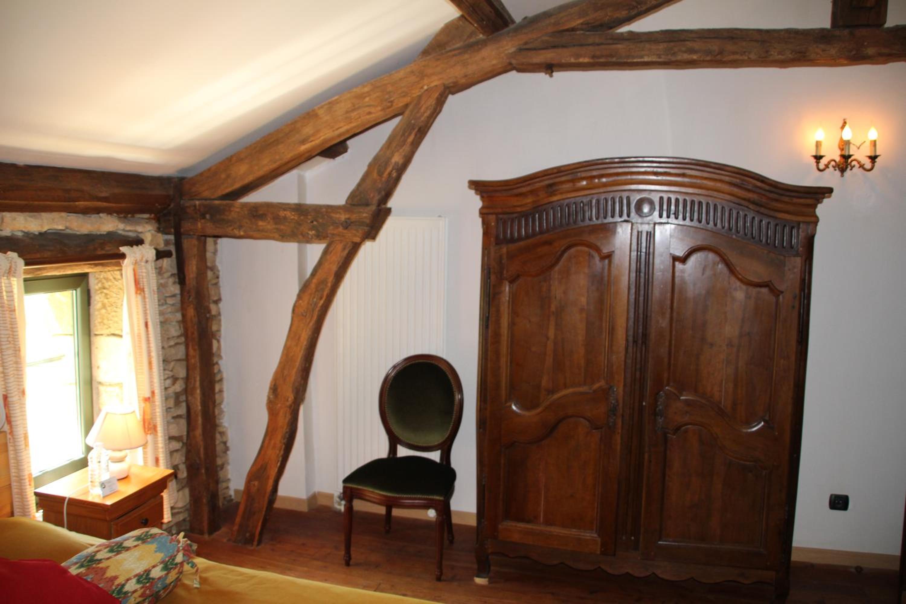 Double Room with Private Bathroom - Photo 4