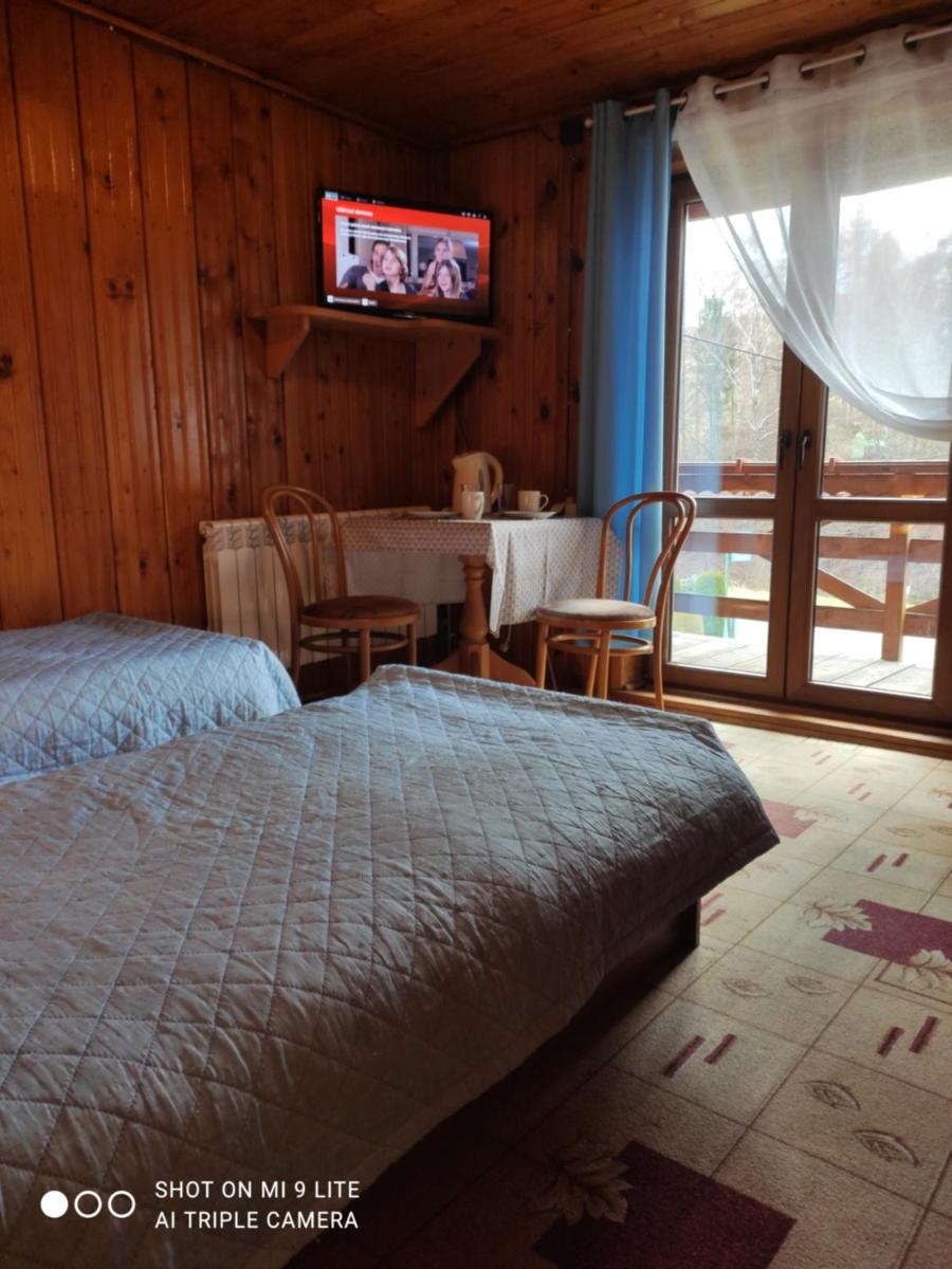 Twin Room with Balcony - Photo 3