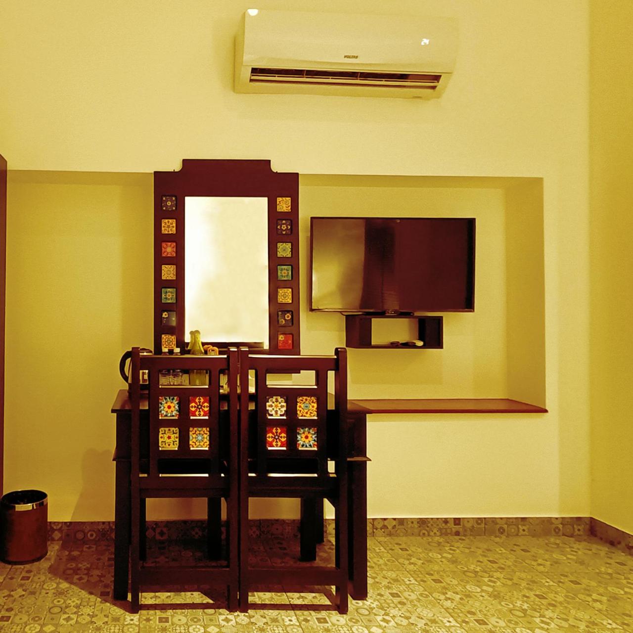 Viceroy Room with Complimentary Welcome Drink & Chef's Amenities on arrival   photo 2