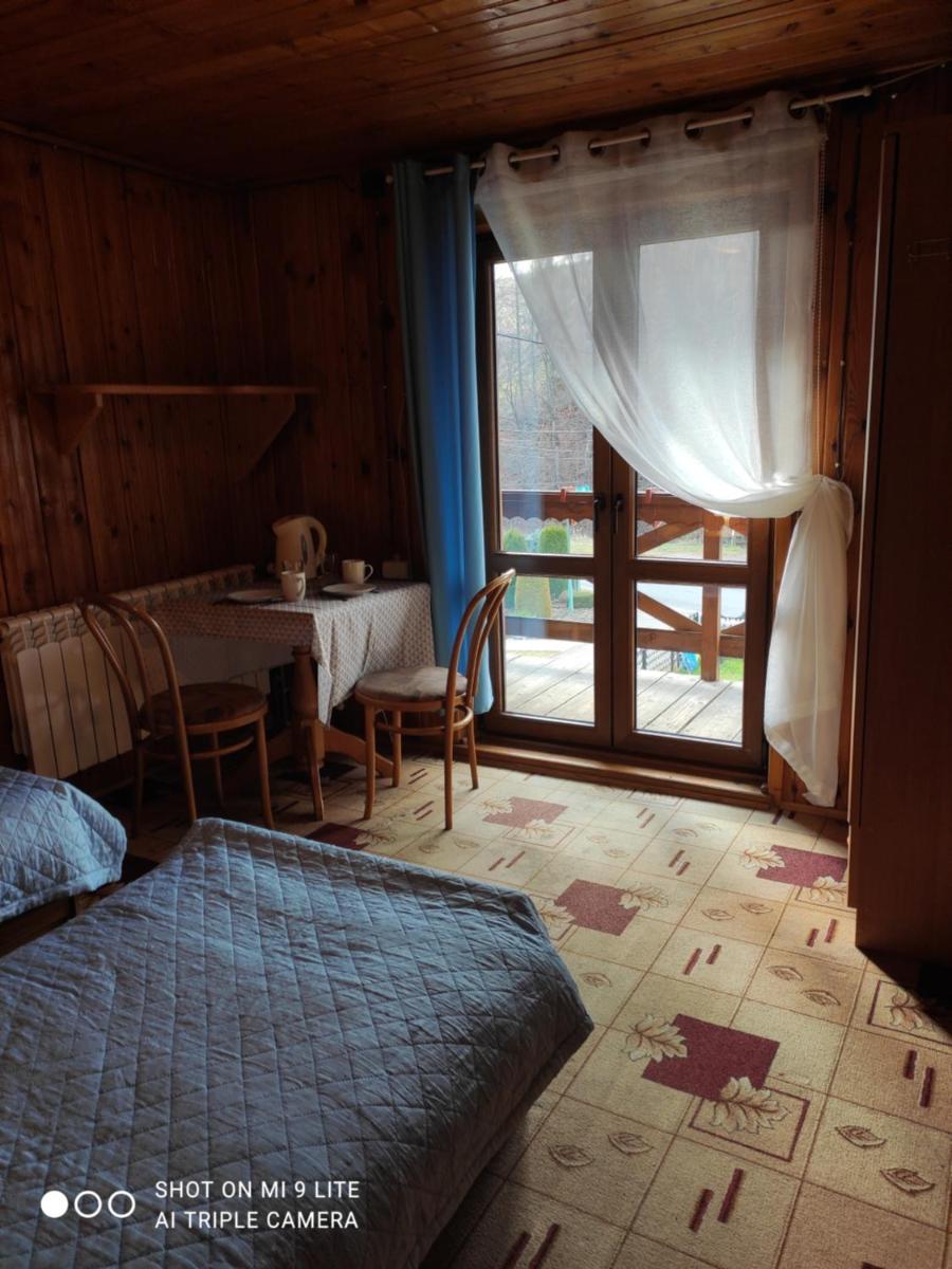 Twin Room with Balcony - Photo 8