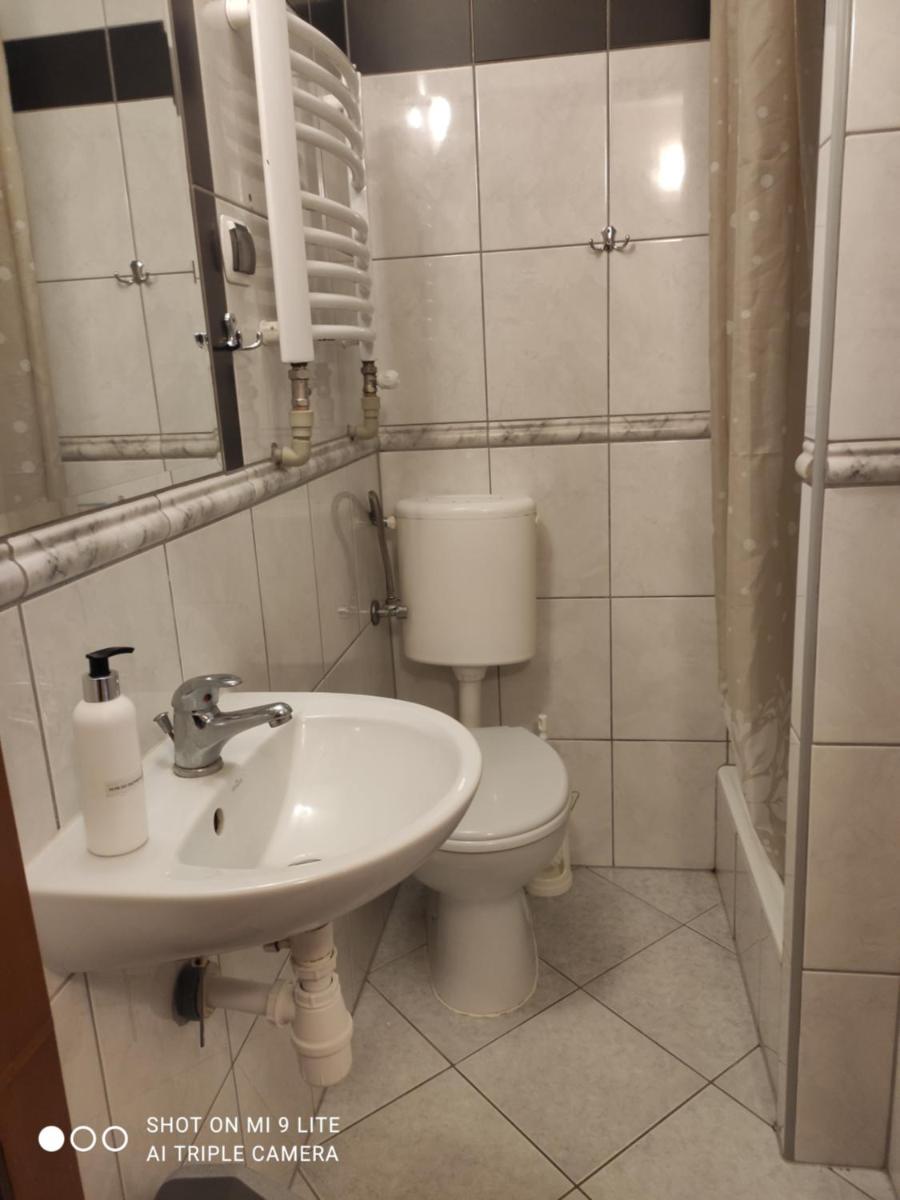 Twin Room with Balcony - Photo 1