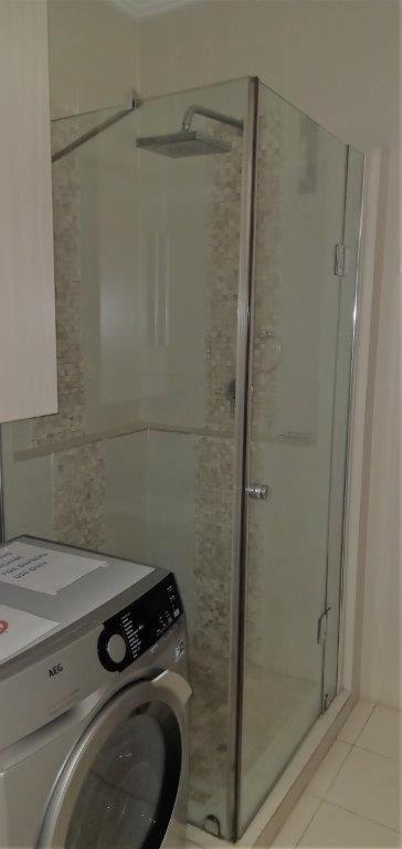One-Bedroom Apartment - Photo 12