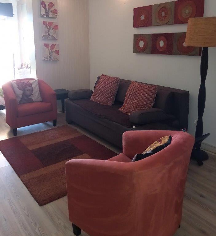 One-Bedroom Apartment - Photo 4