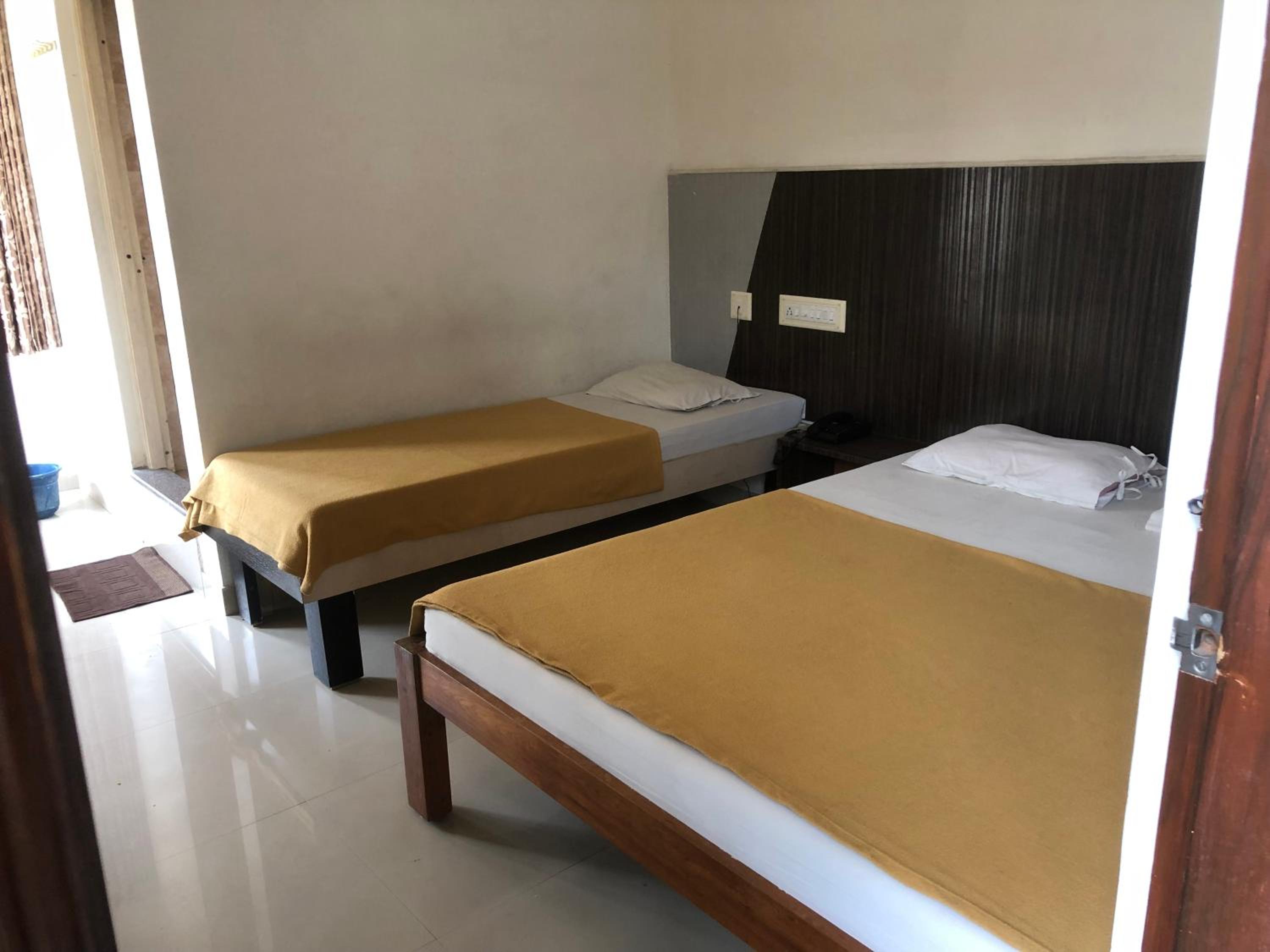 Deluxe Triple Room photo 2