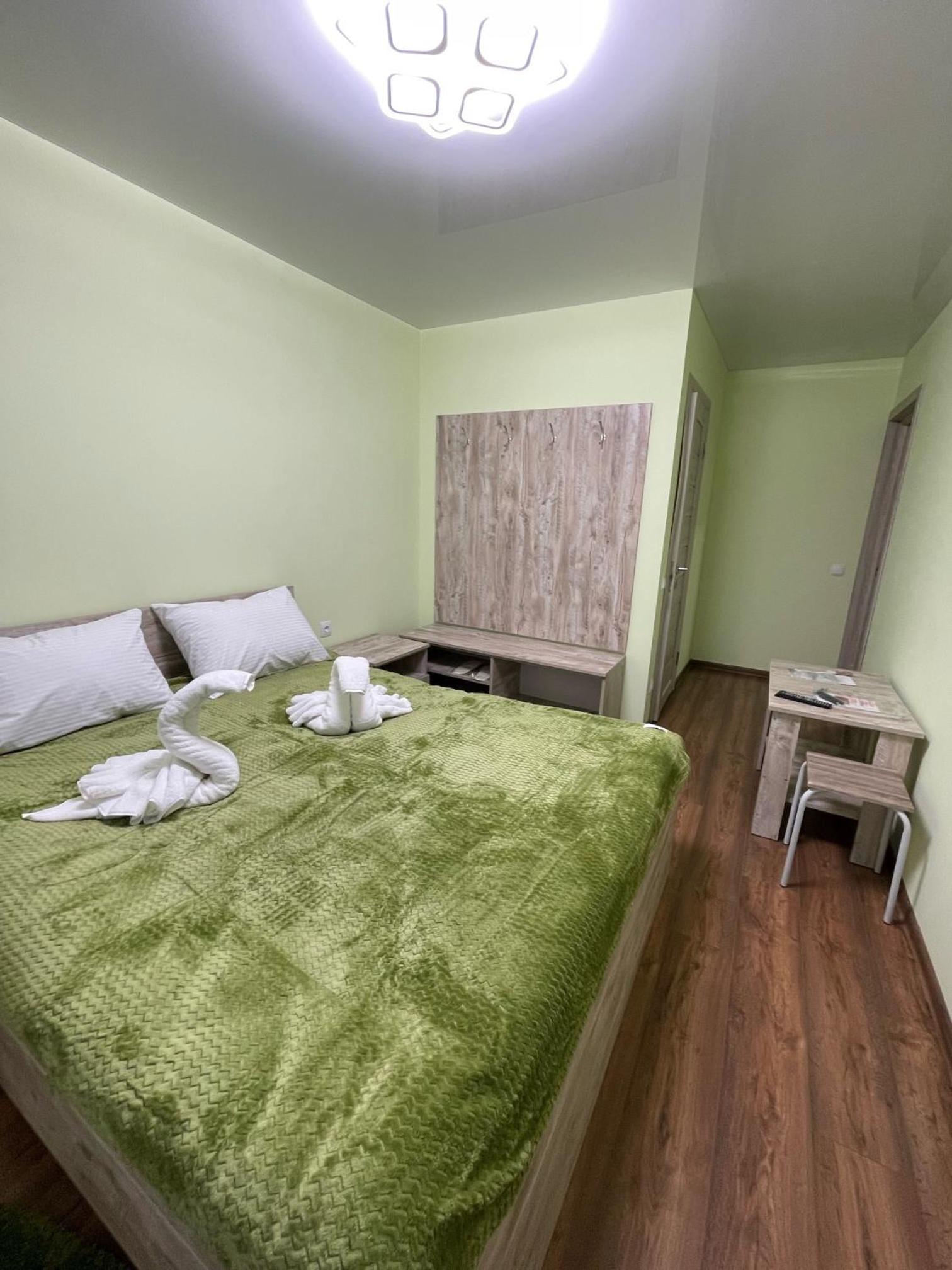 Deluxe Double Room with Shower