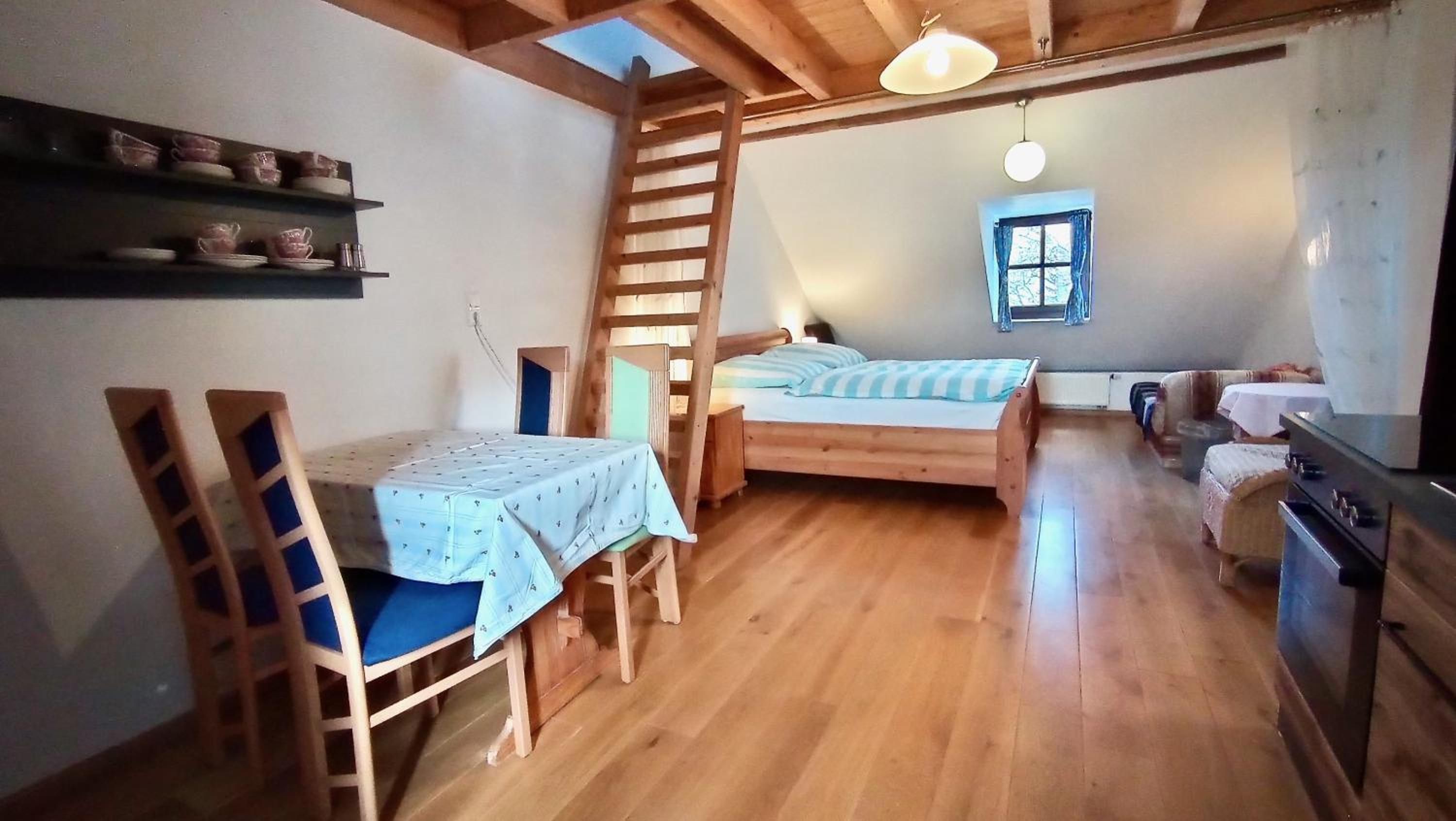 Apartment - Photo 2