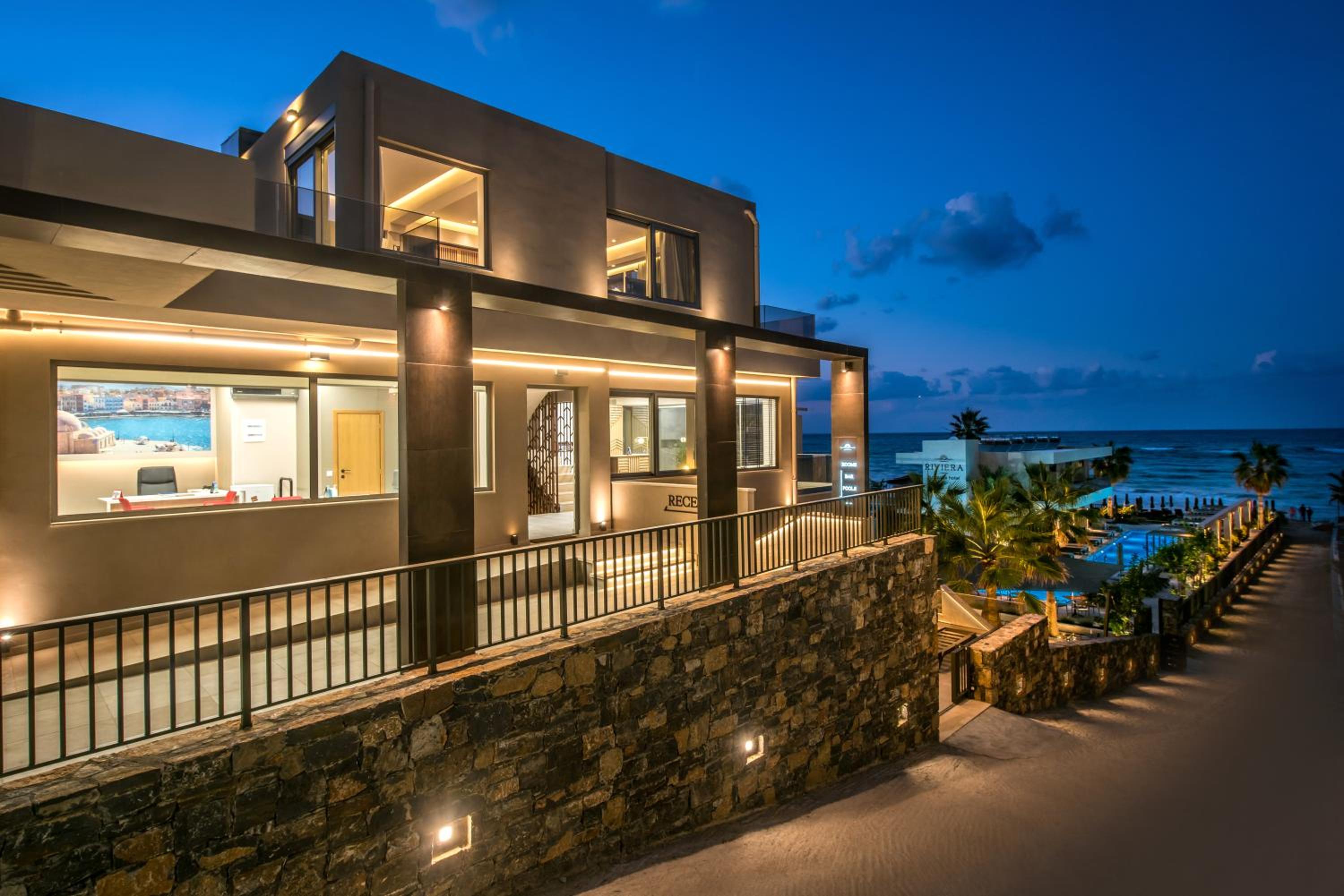 Deluxe Triple Room with Sea View and Jacuzzi photo 3