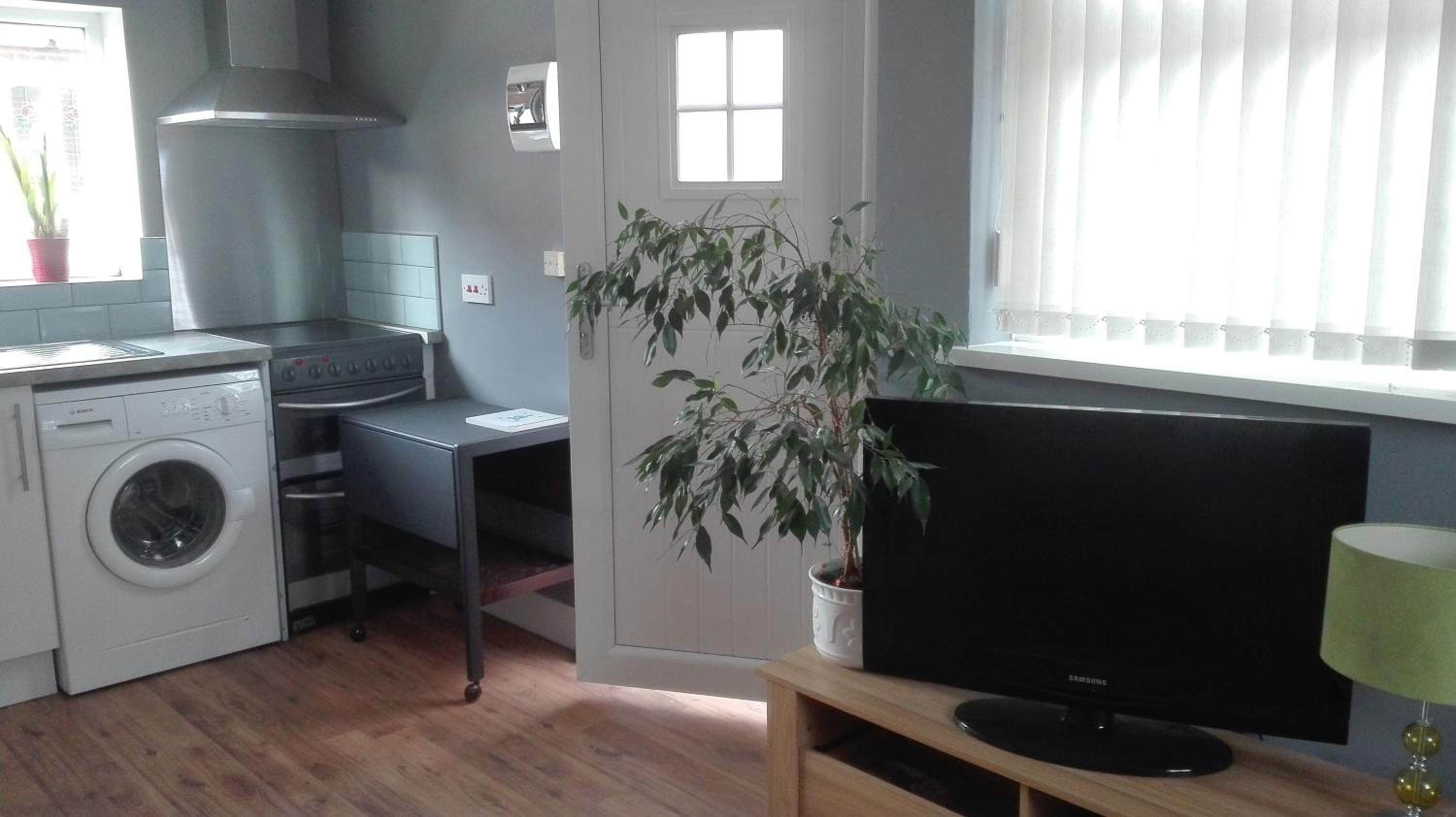 One-Bedroom Apartment - Photo 26
