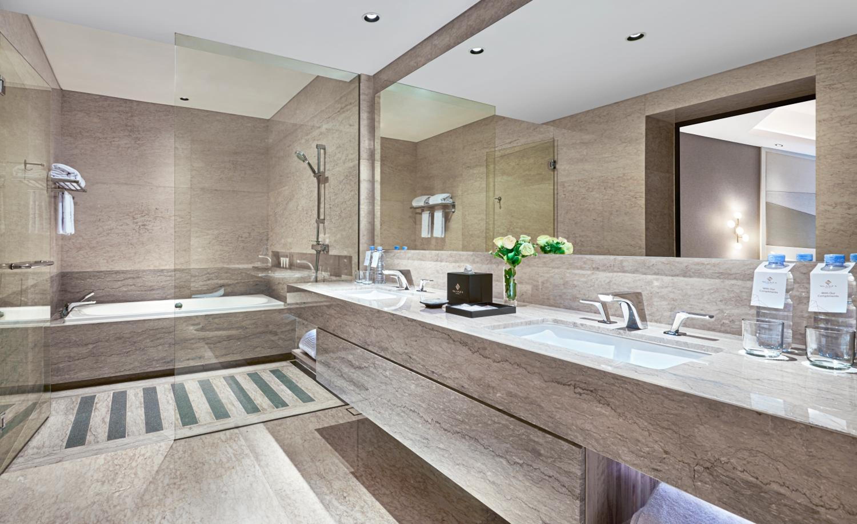 Junior Suite - Premier Tower - Photo 2
