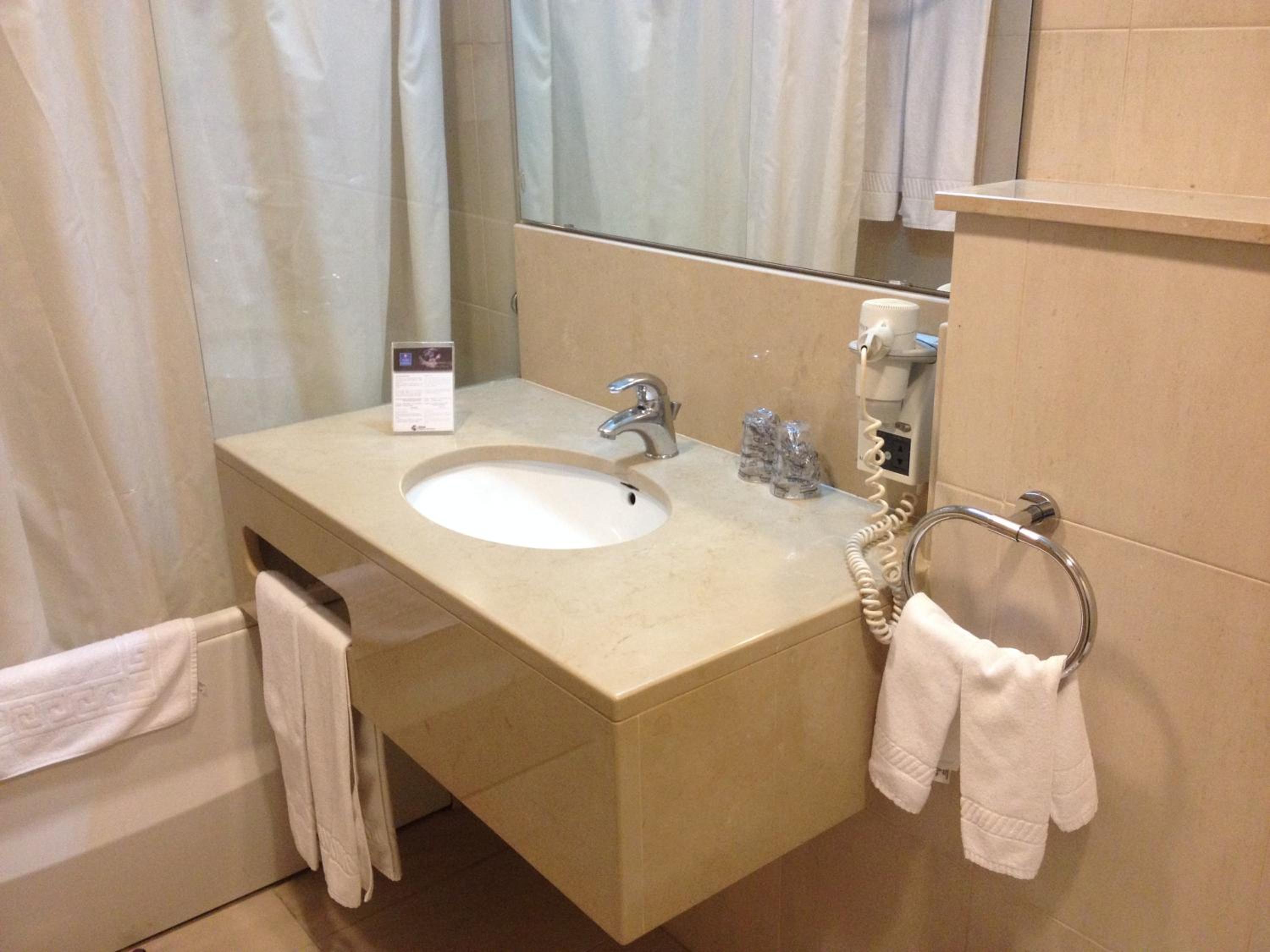 One-Bedroom Apartment - Photo 12
