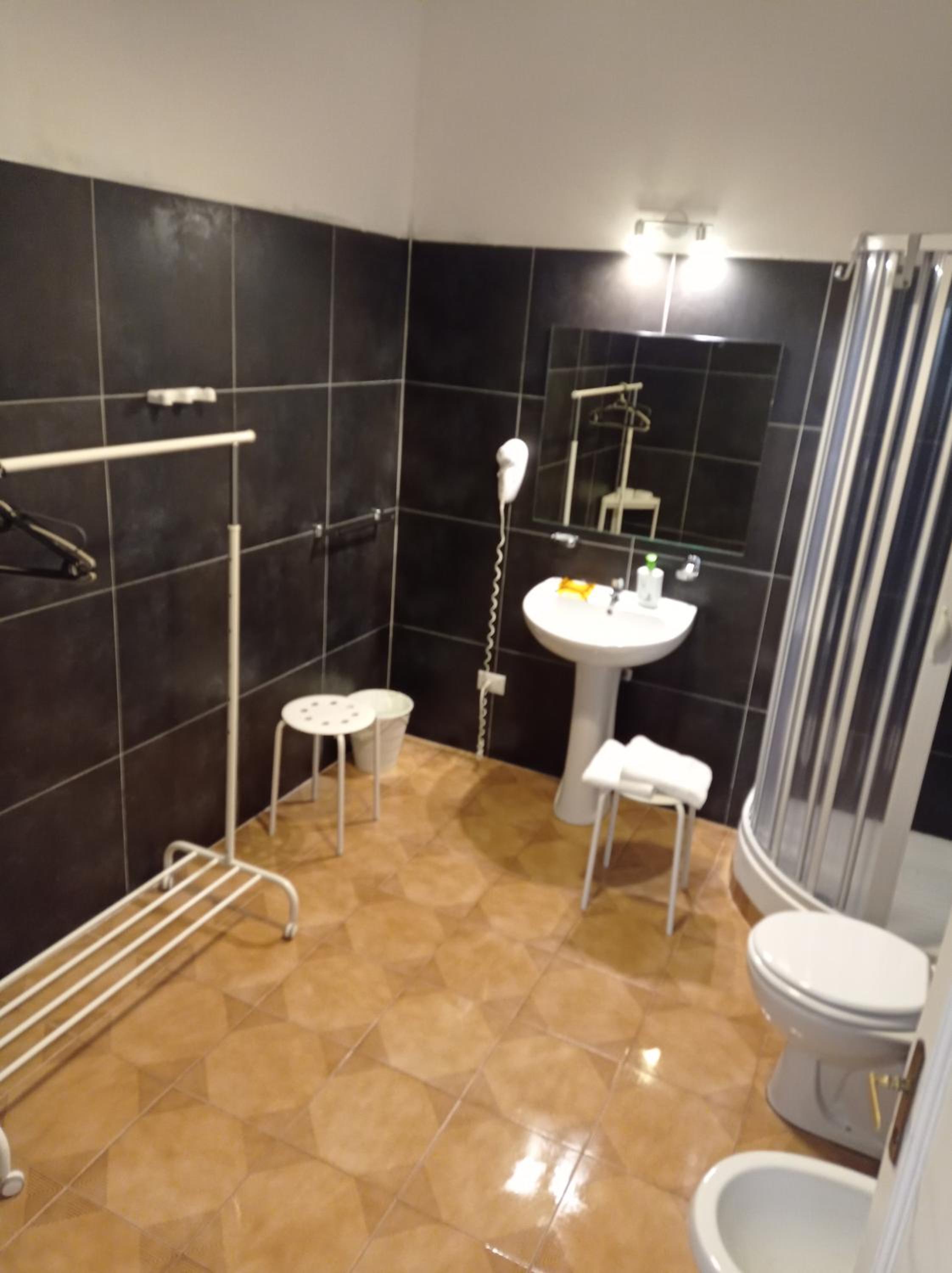 Standard Triple Room - Photo 3