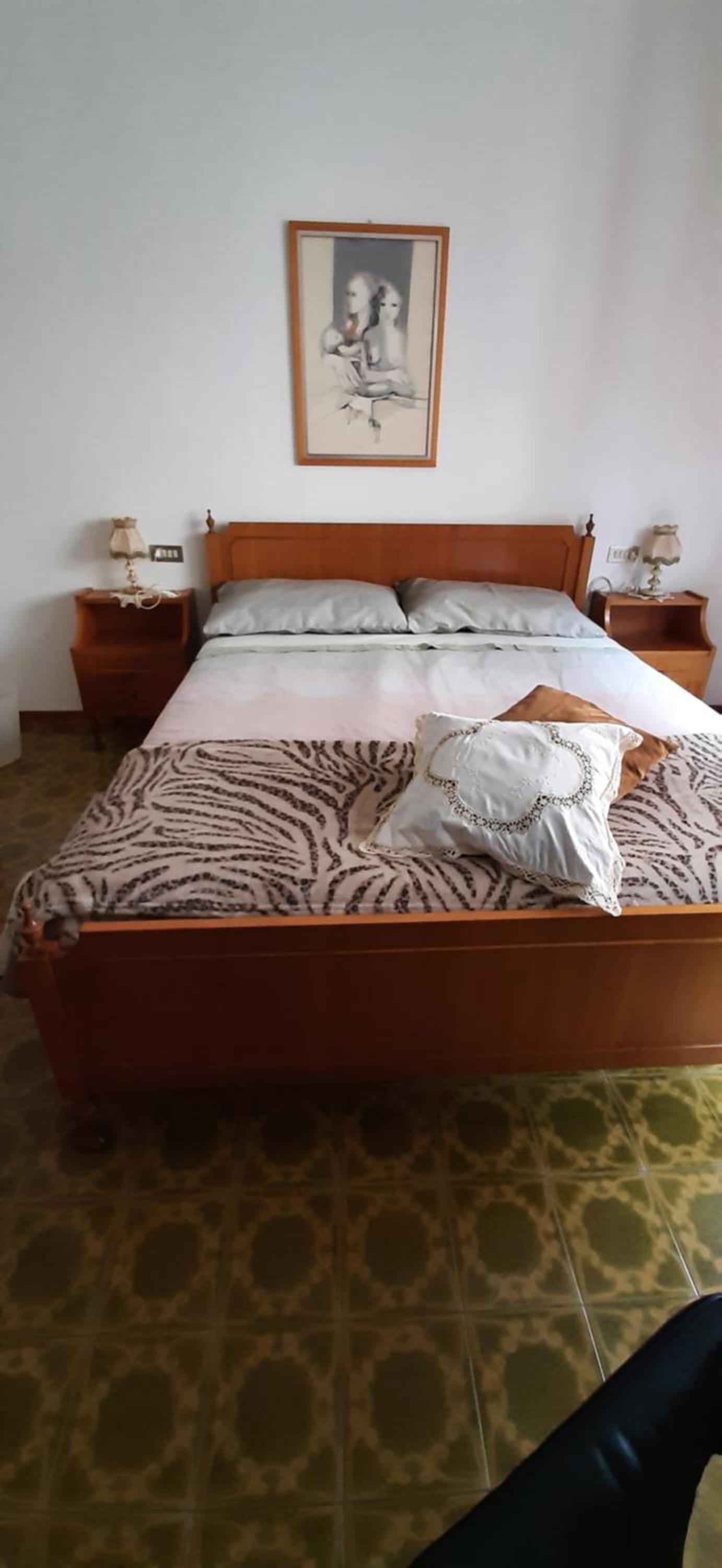 One-Bedroom House photo 1