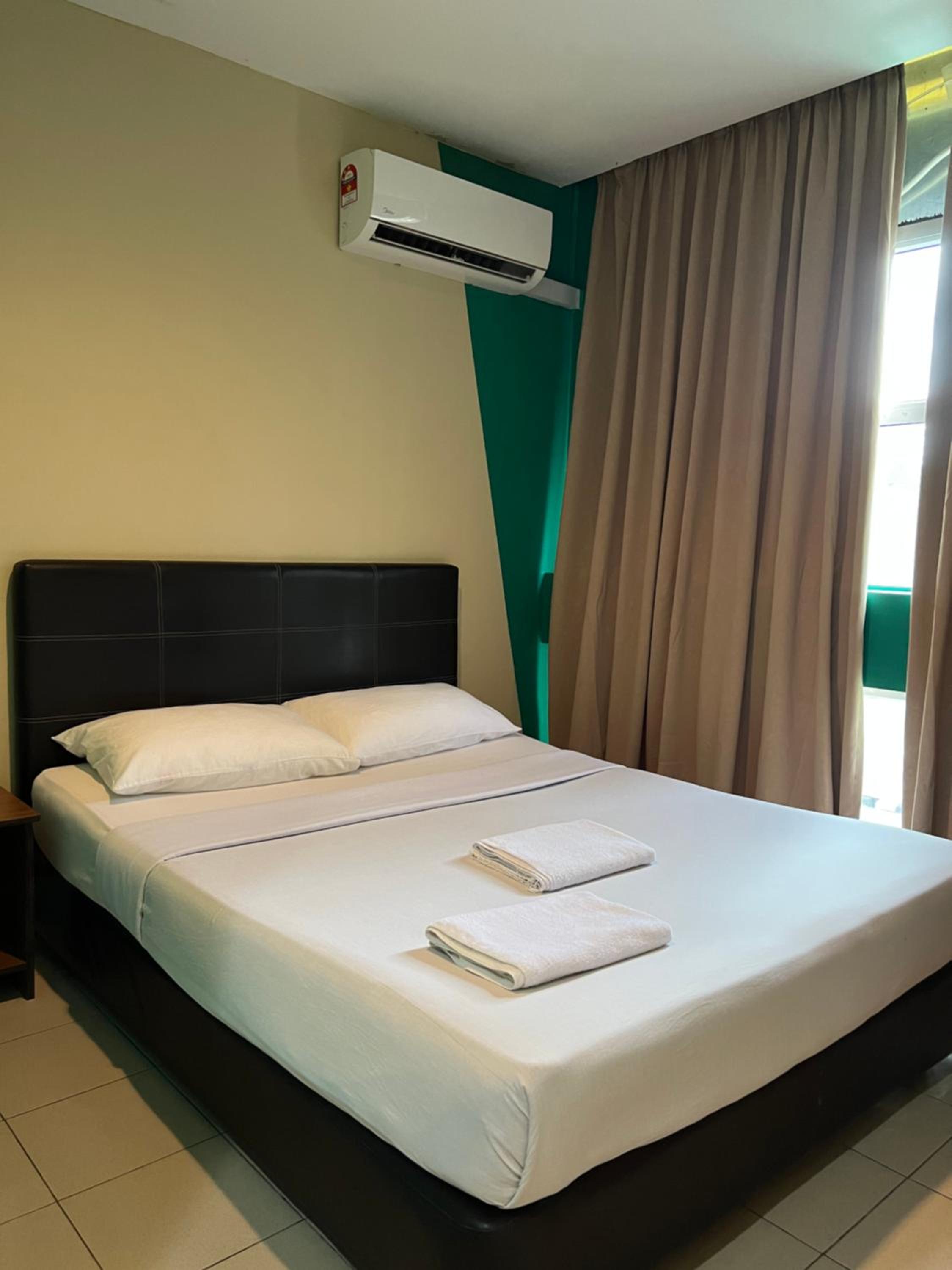 Single Room photo 3