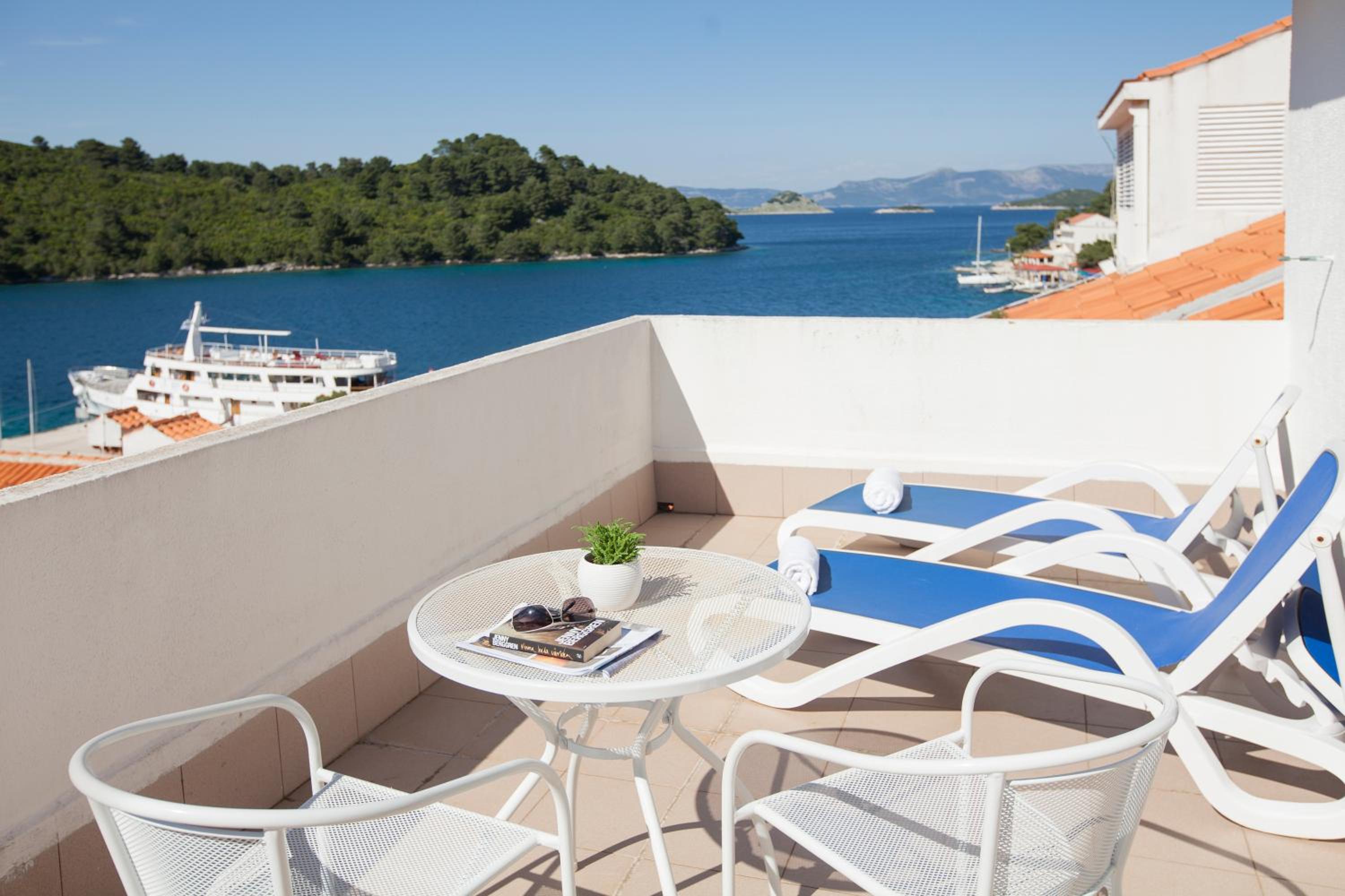 Single Room With Balcony And Sea View photo 2