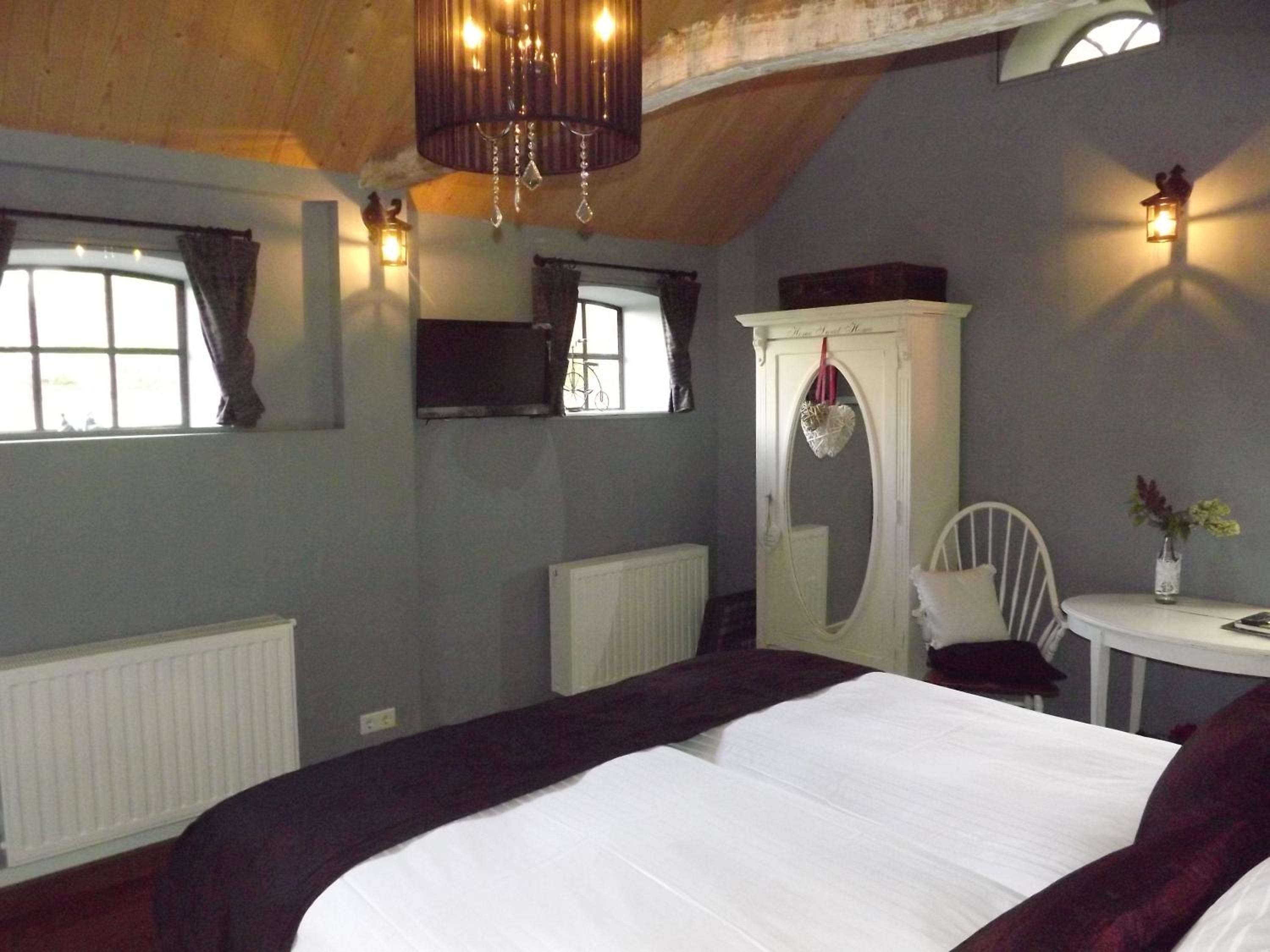 Superior Room with Private Bathroom photo 1