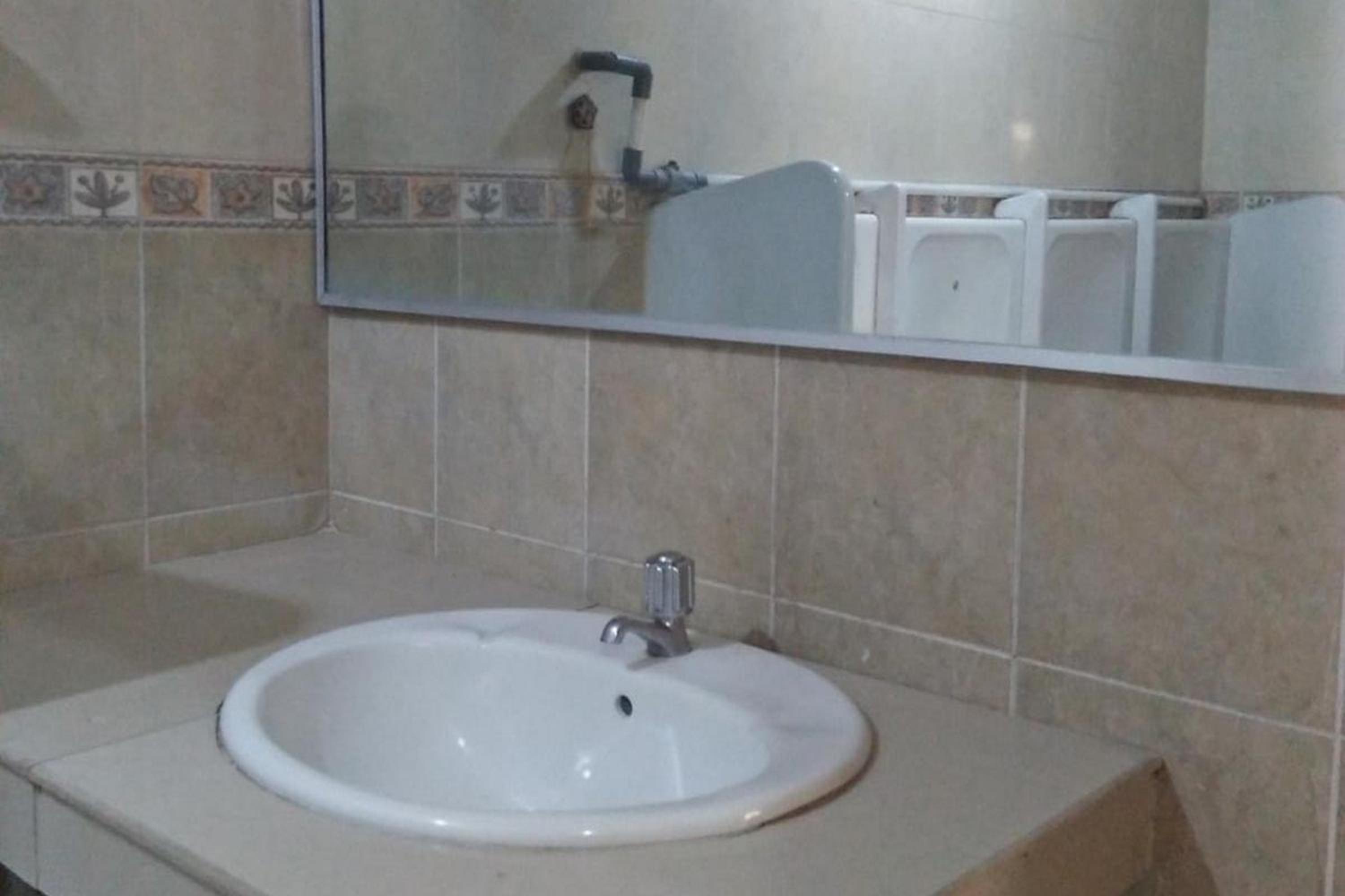 Standard Double Room - Photo 7