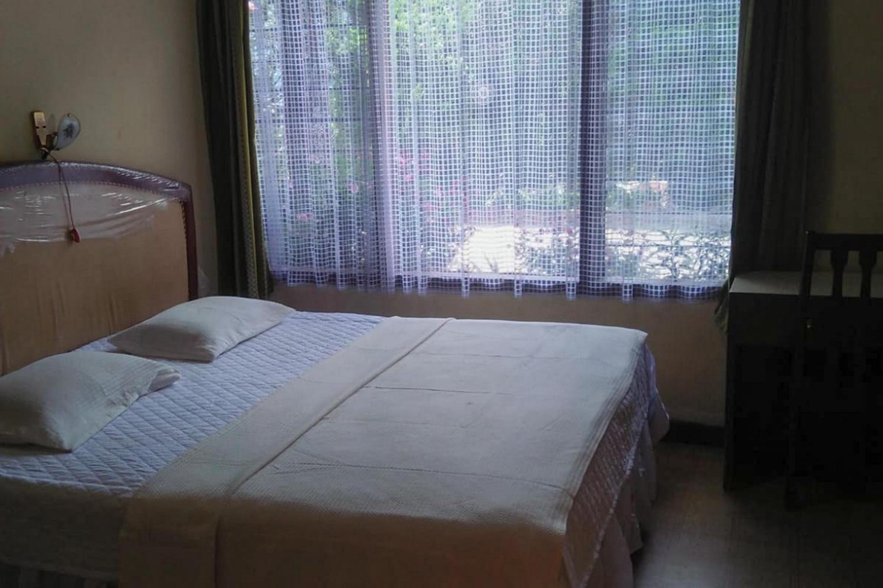 Standard Double Room - Photo 2