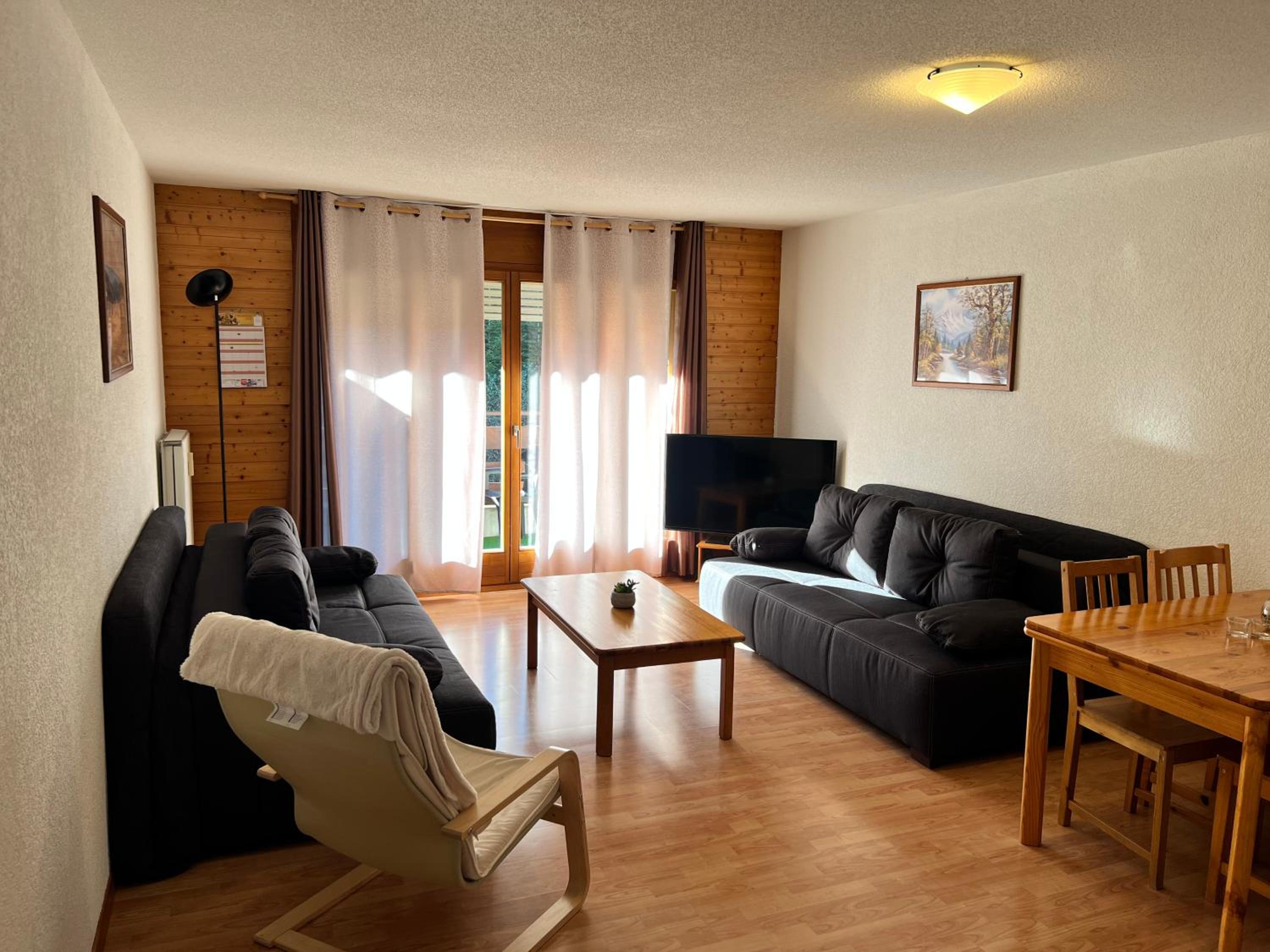 Apartment with Mountain View photo 1