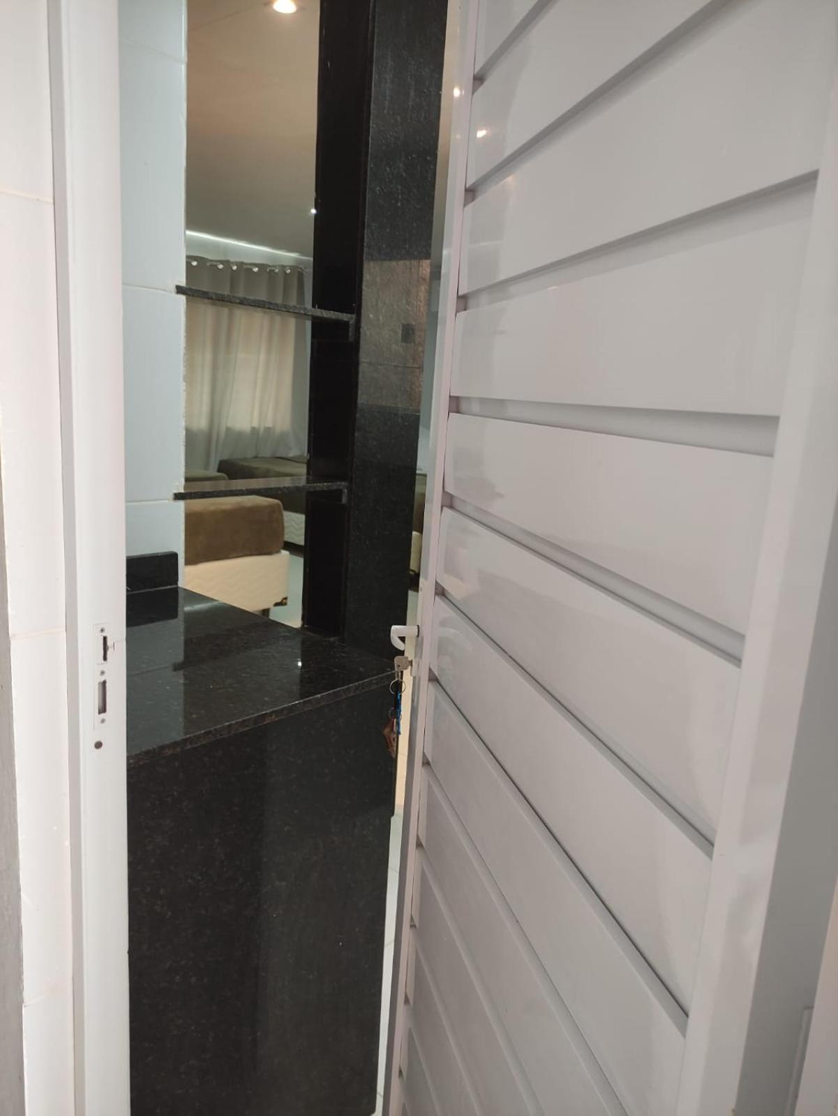 Suite with Pool View - Photo 8