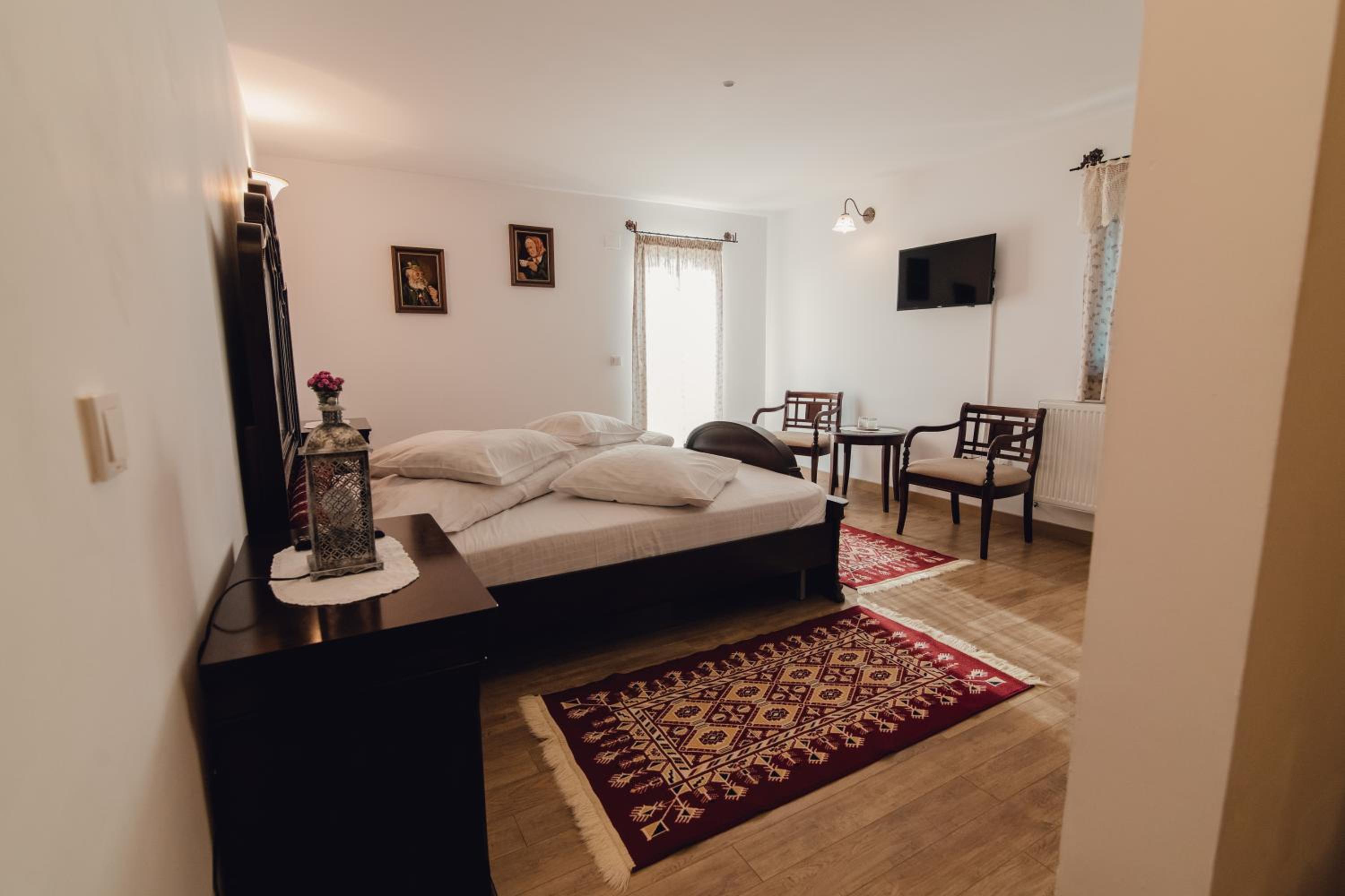 Deluxe Double or Twin Room photo 2