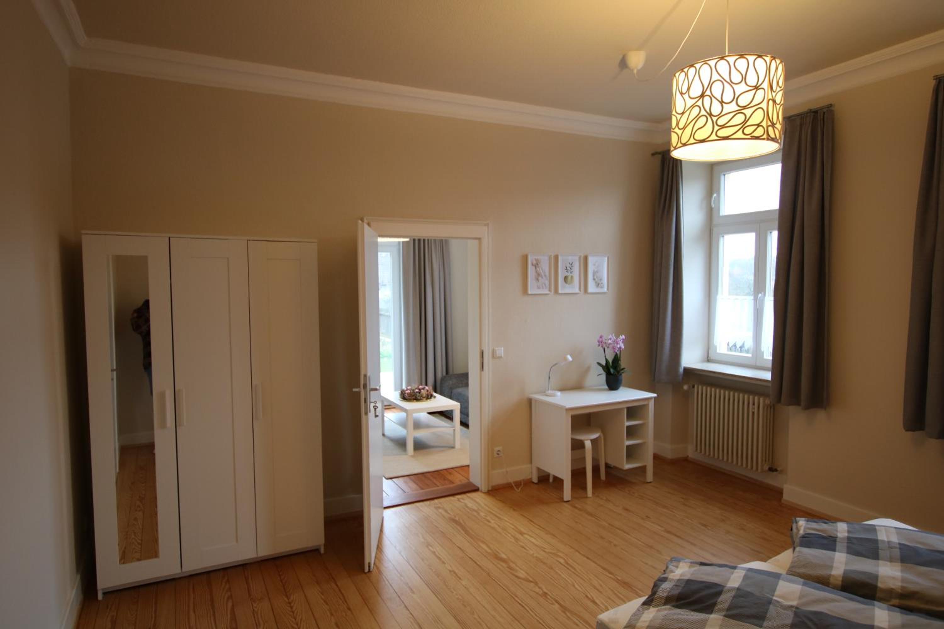 One-Bedroom Apartment photo 1