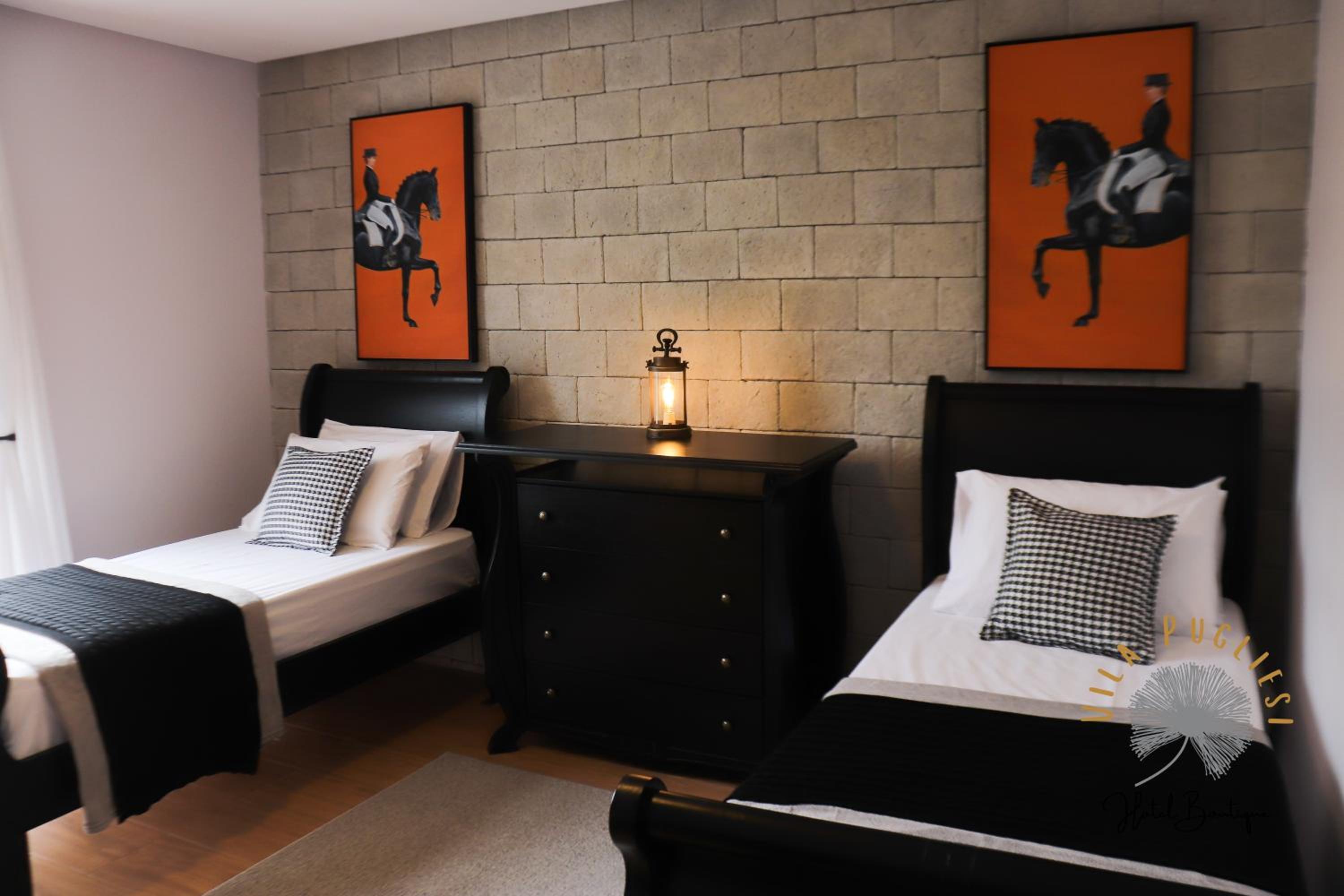 Deluxe Twin Room photo 2