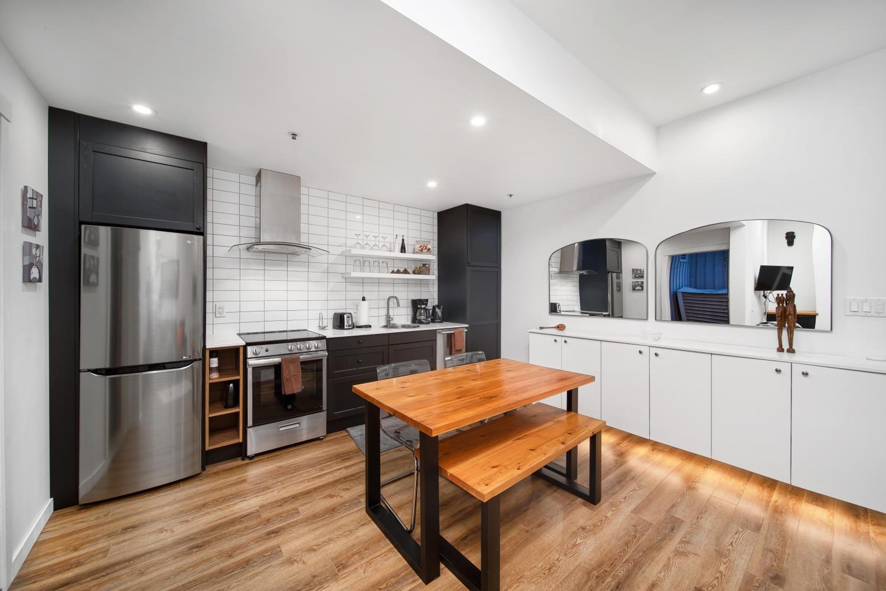 Modern Studio at Blackcomb base, Photo 5