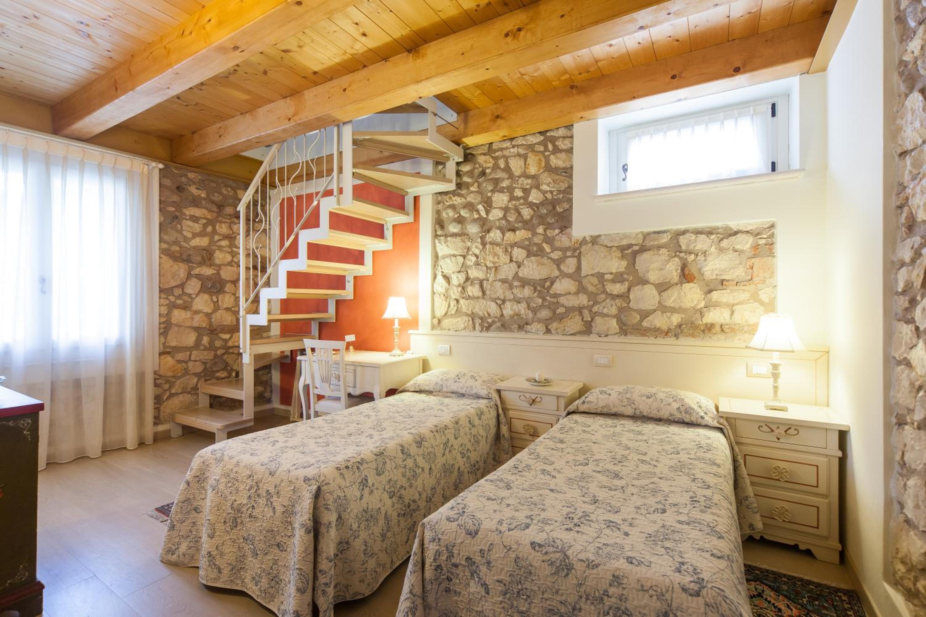 Quadruple Room - Split Level photo 1