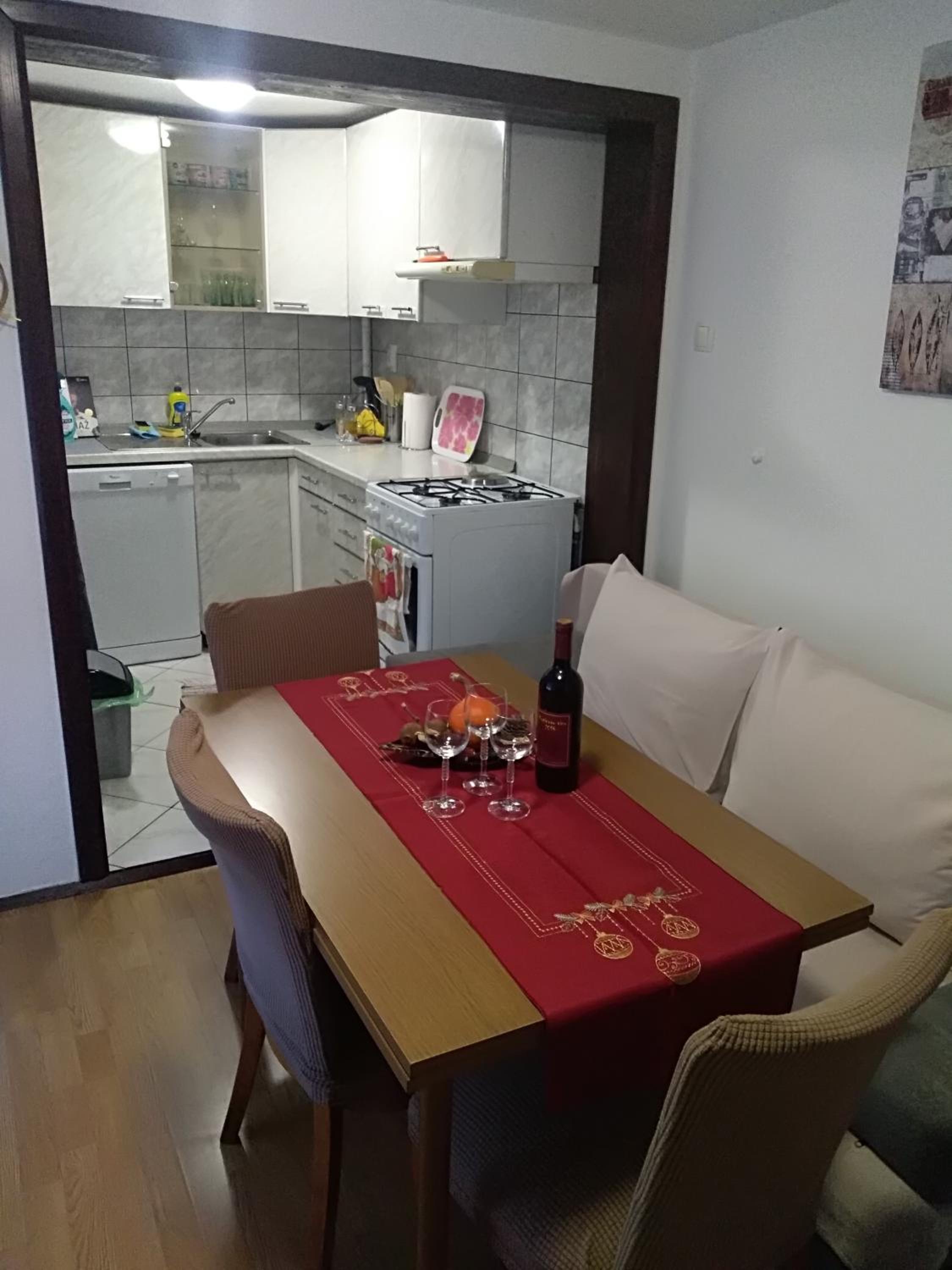 One-Bedroom Apartment - Photo 75