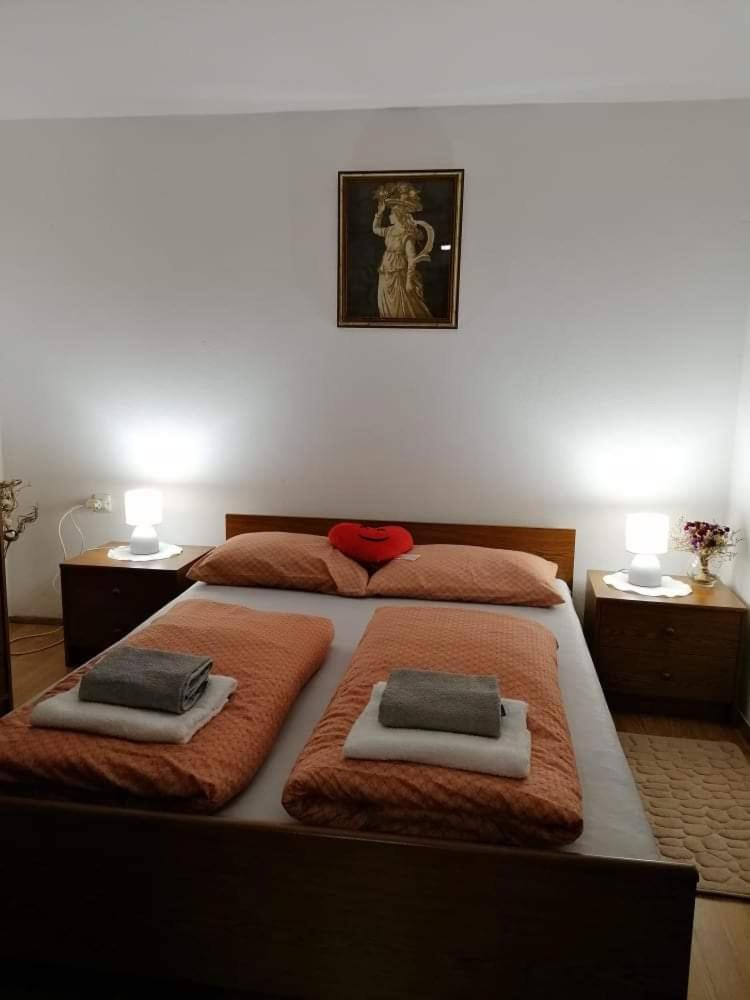 One-Bedroom Apartment - Photo 76