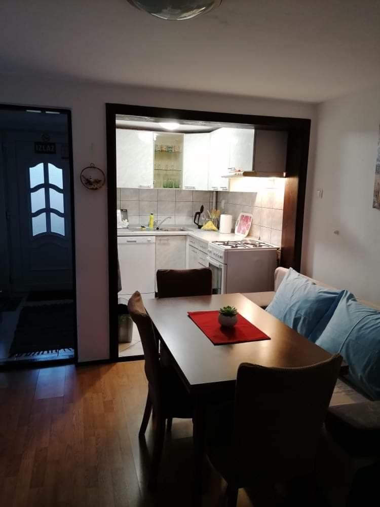 One-Bedroom Apartment - Photo 78