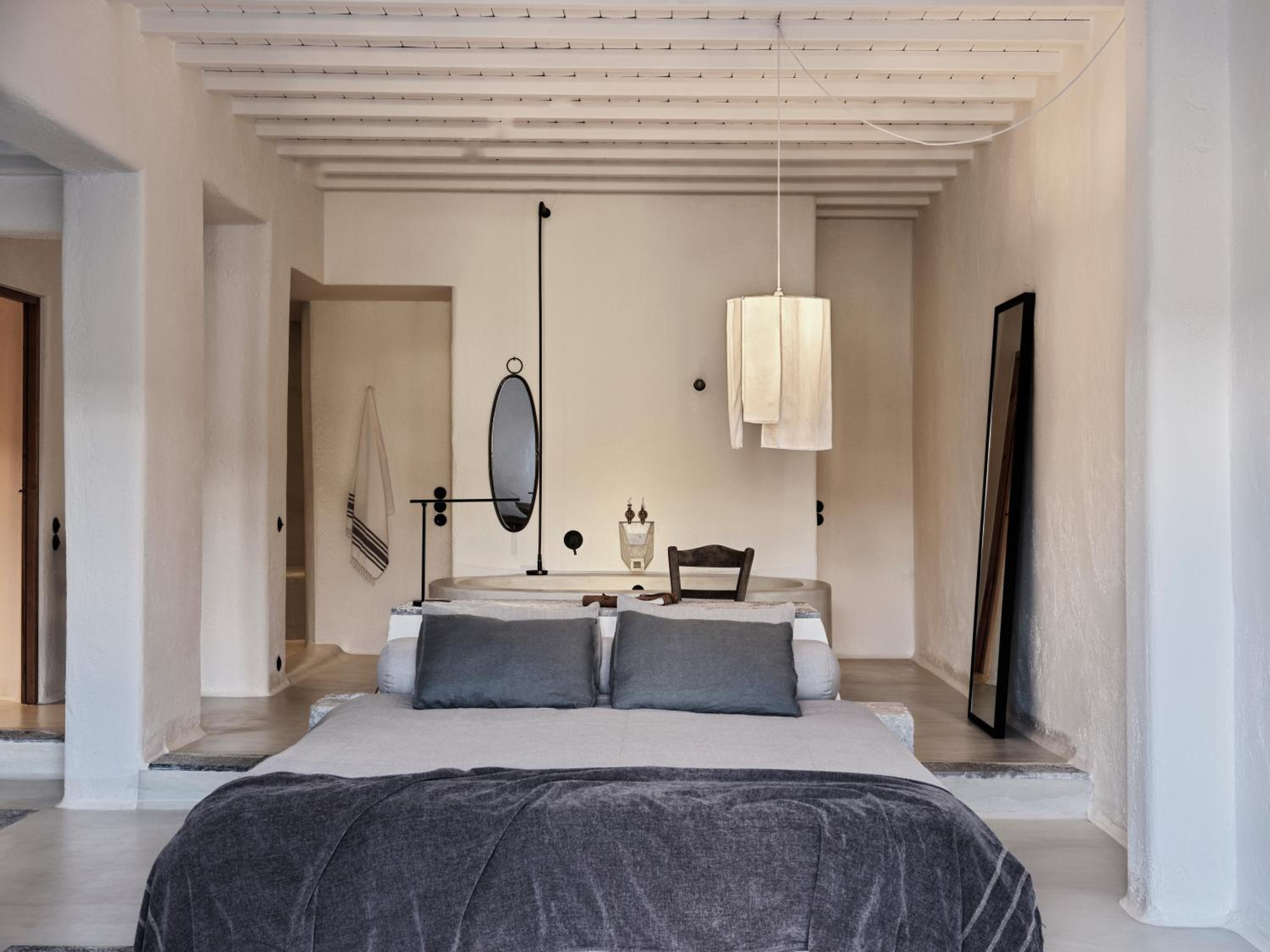 Nomad Suite with Private Pool & Yard