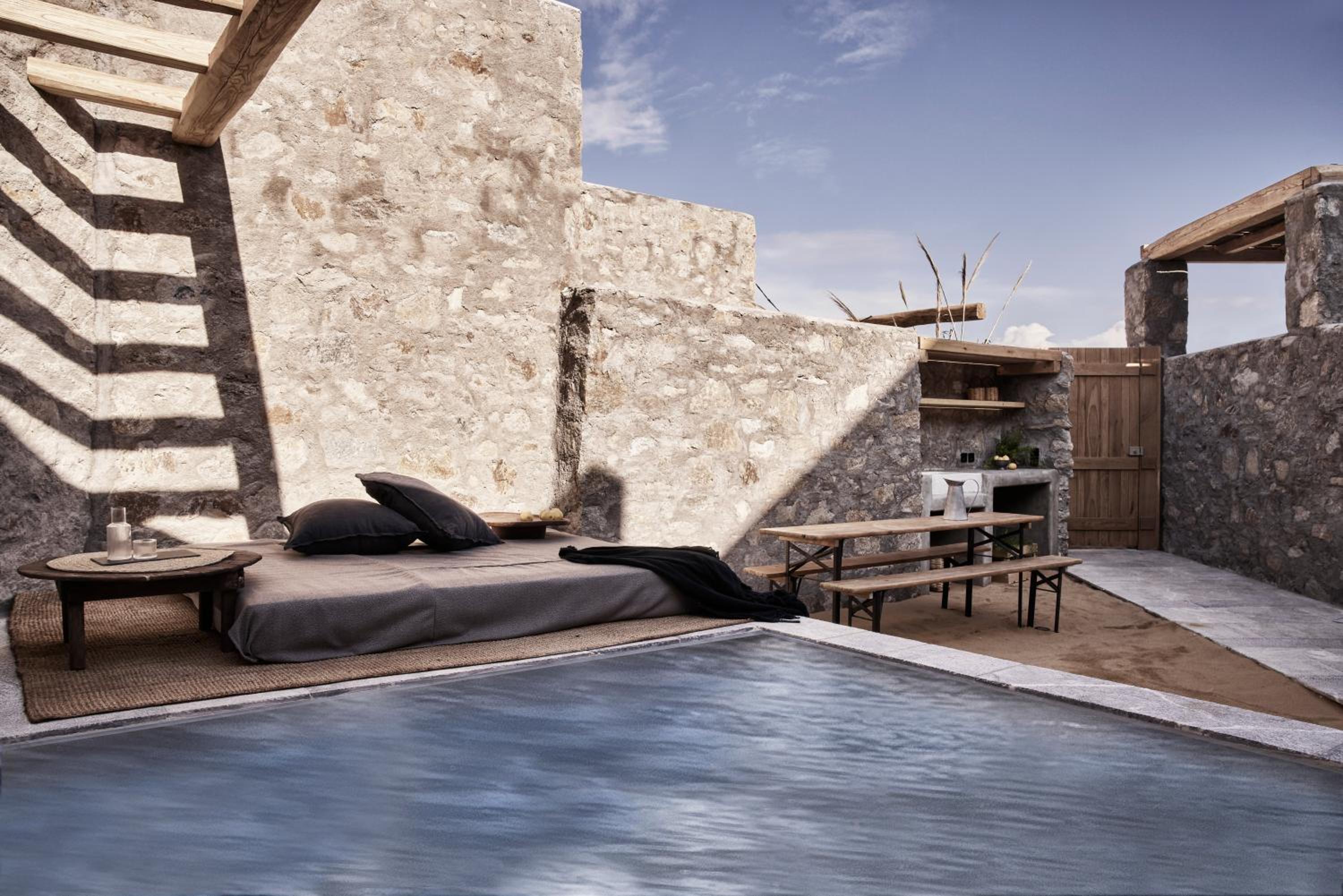 Cave Suite with Private Pool - Photo 7