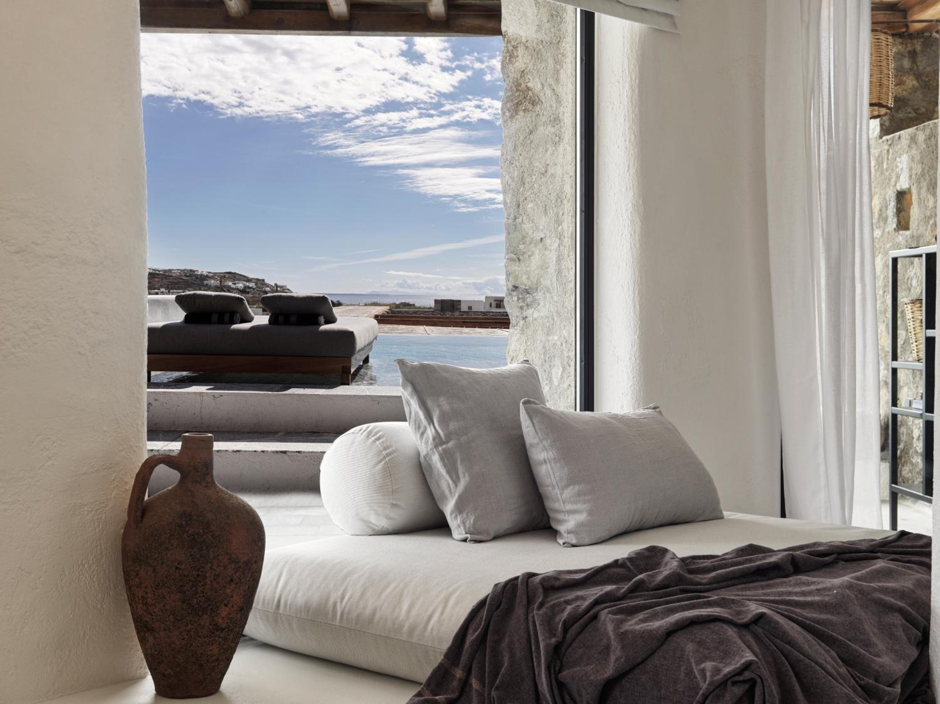 Nomad Suite Sea View with Private Pool & Yard photo 2