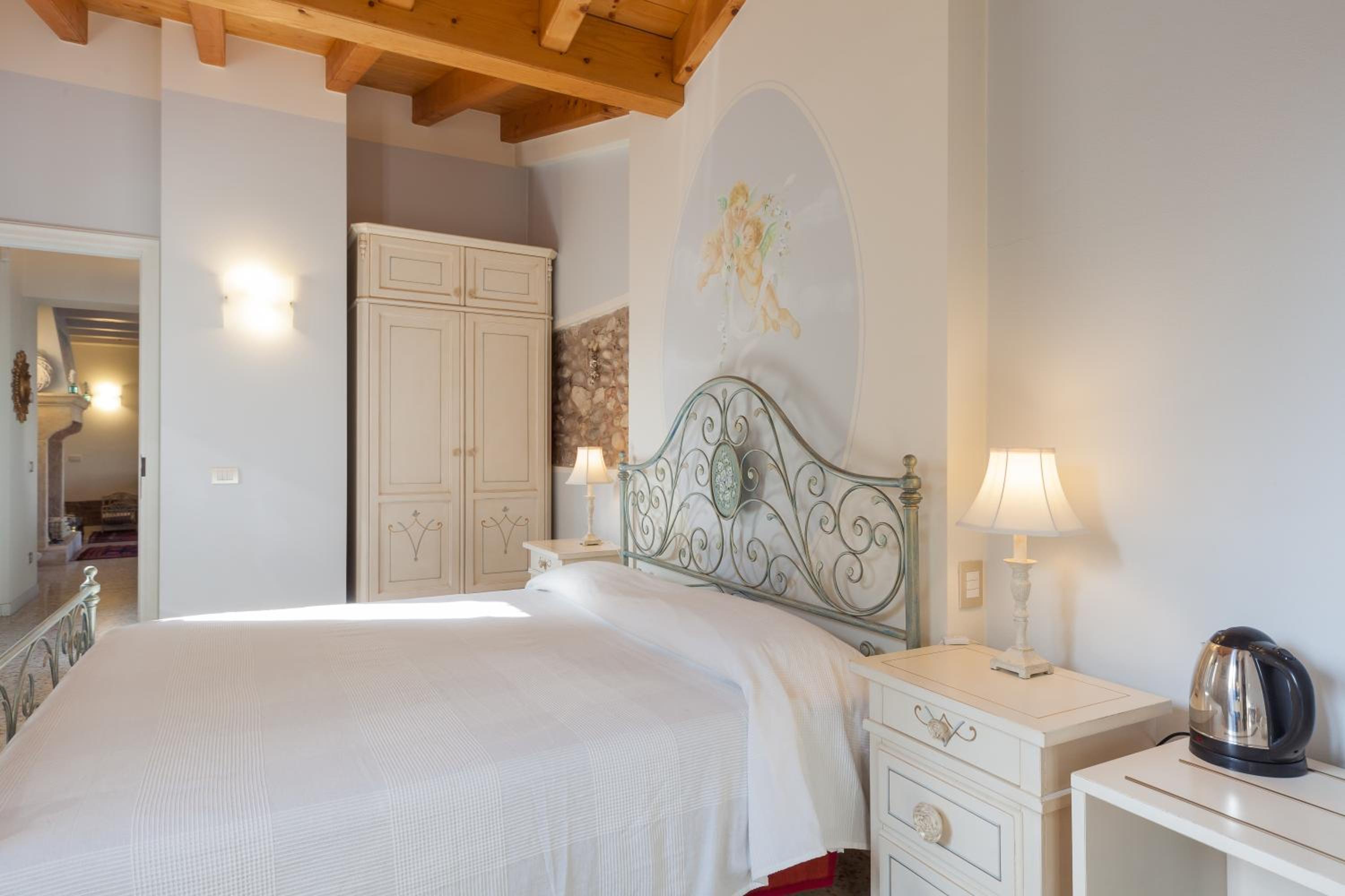 Superior Double Room photo 2