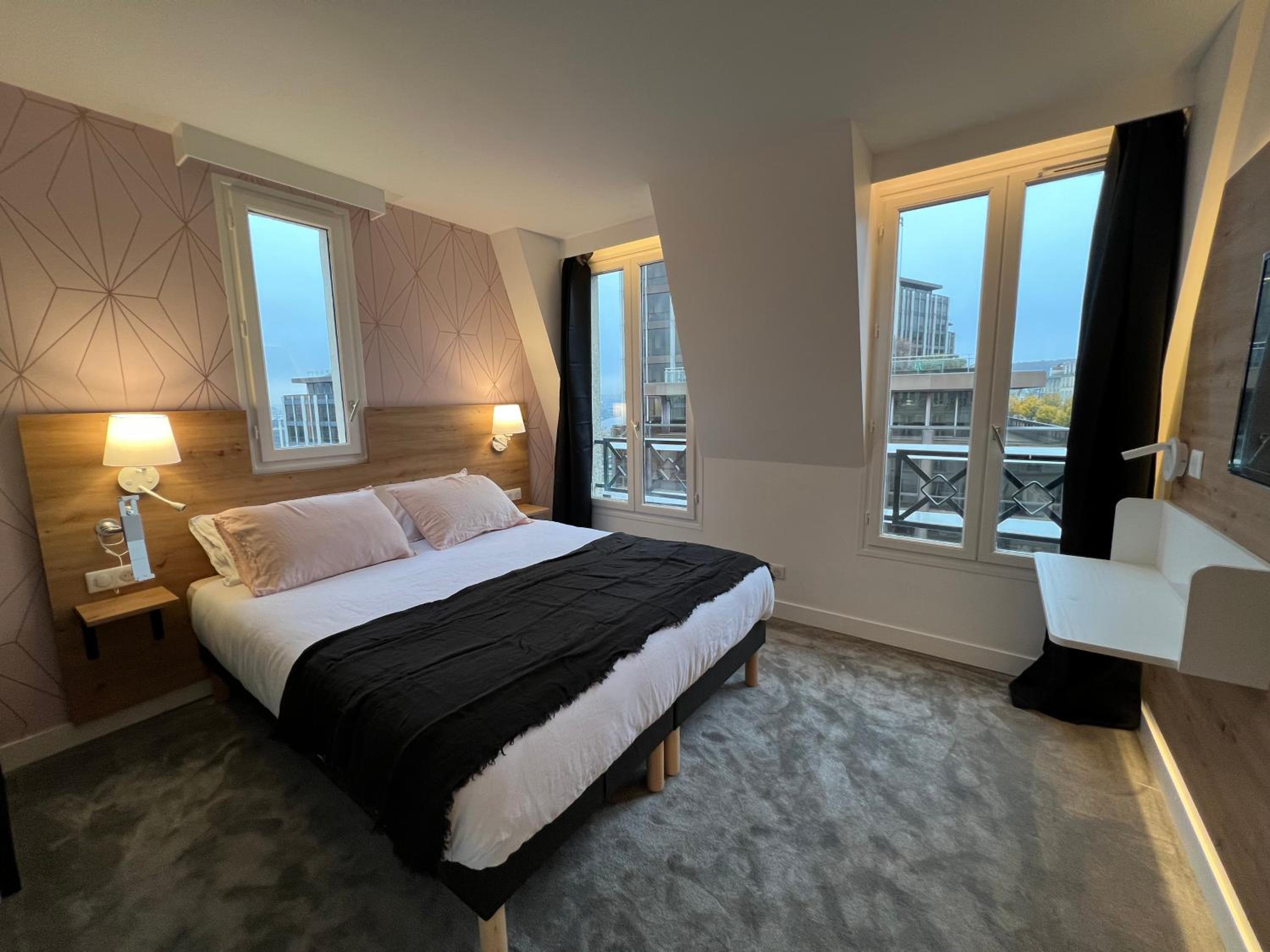 Deluxe Double or Twin Room photo 1