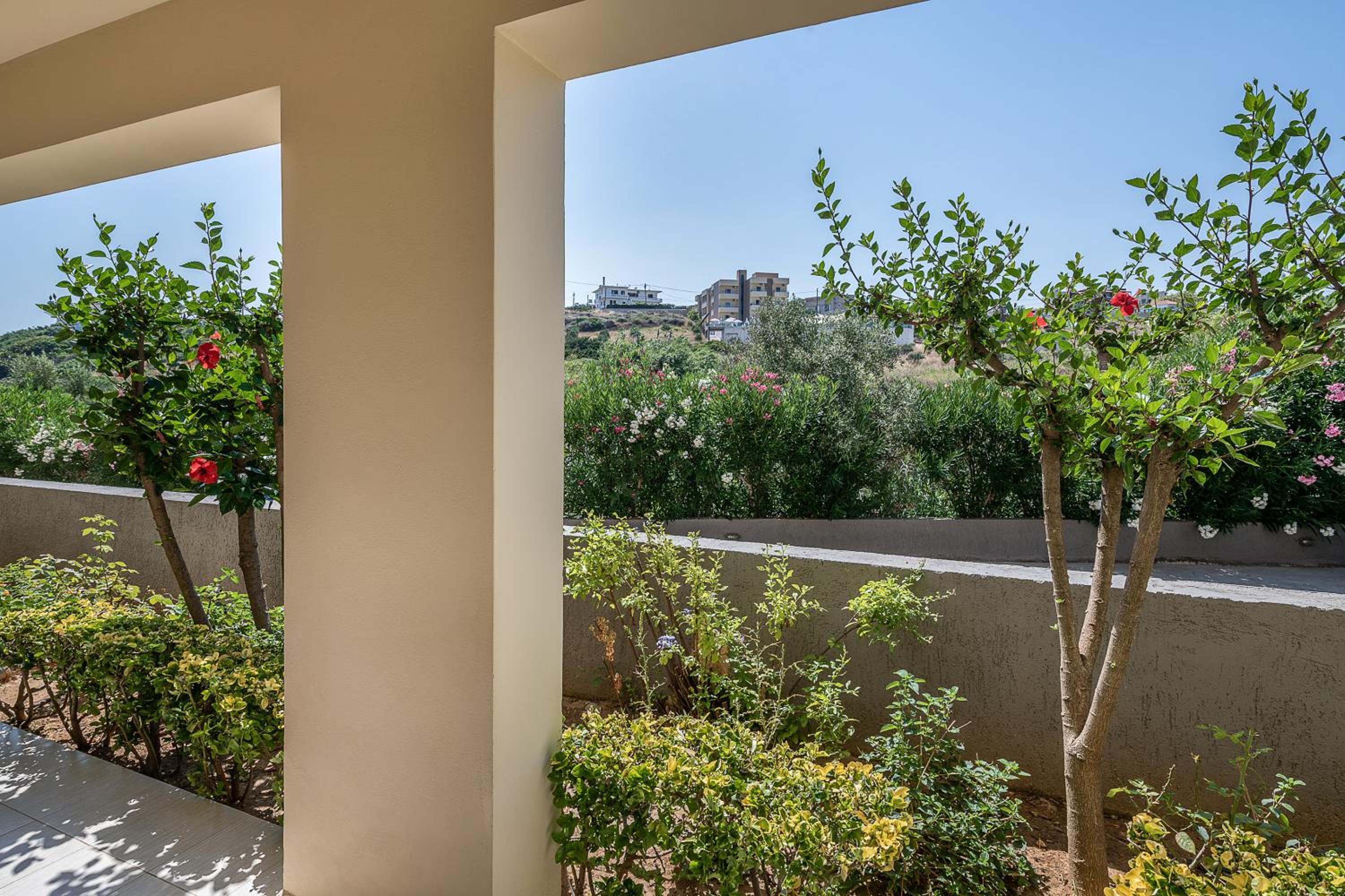 Inland View Suite - Photo 18