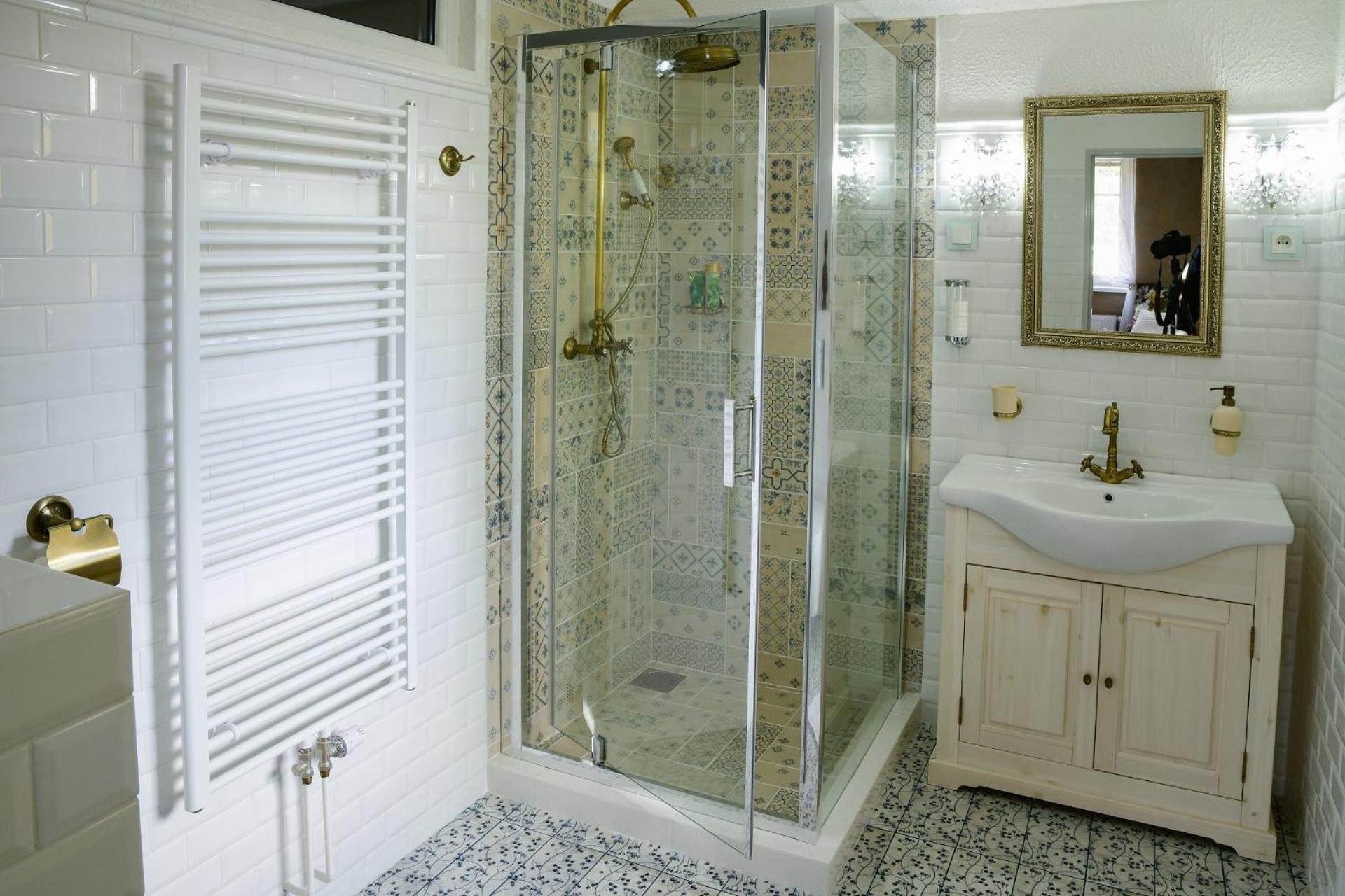 Quadruple Room - Photo 3