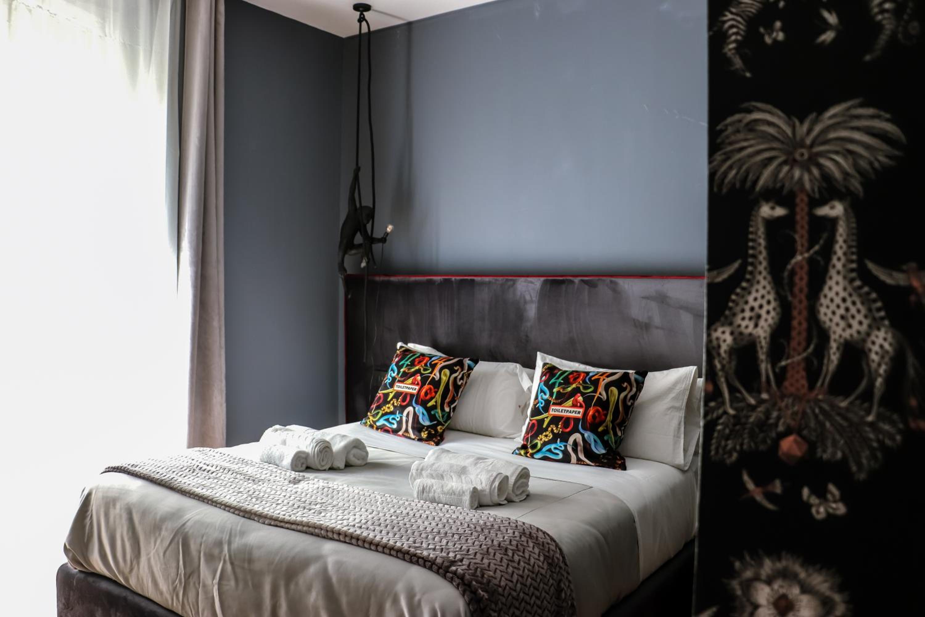 Double Room with Balcony - Photo 7