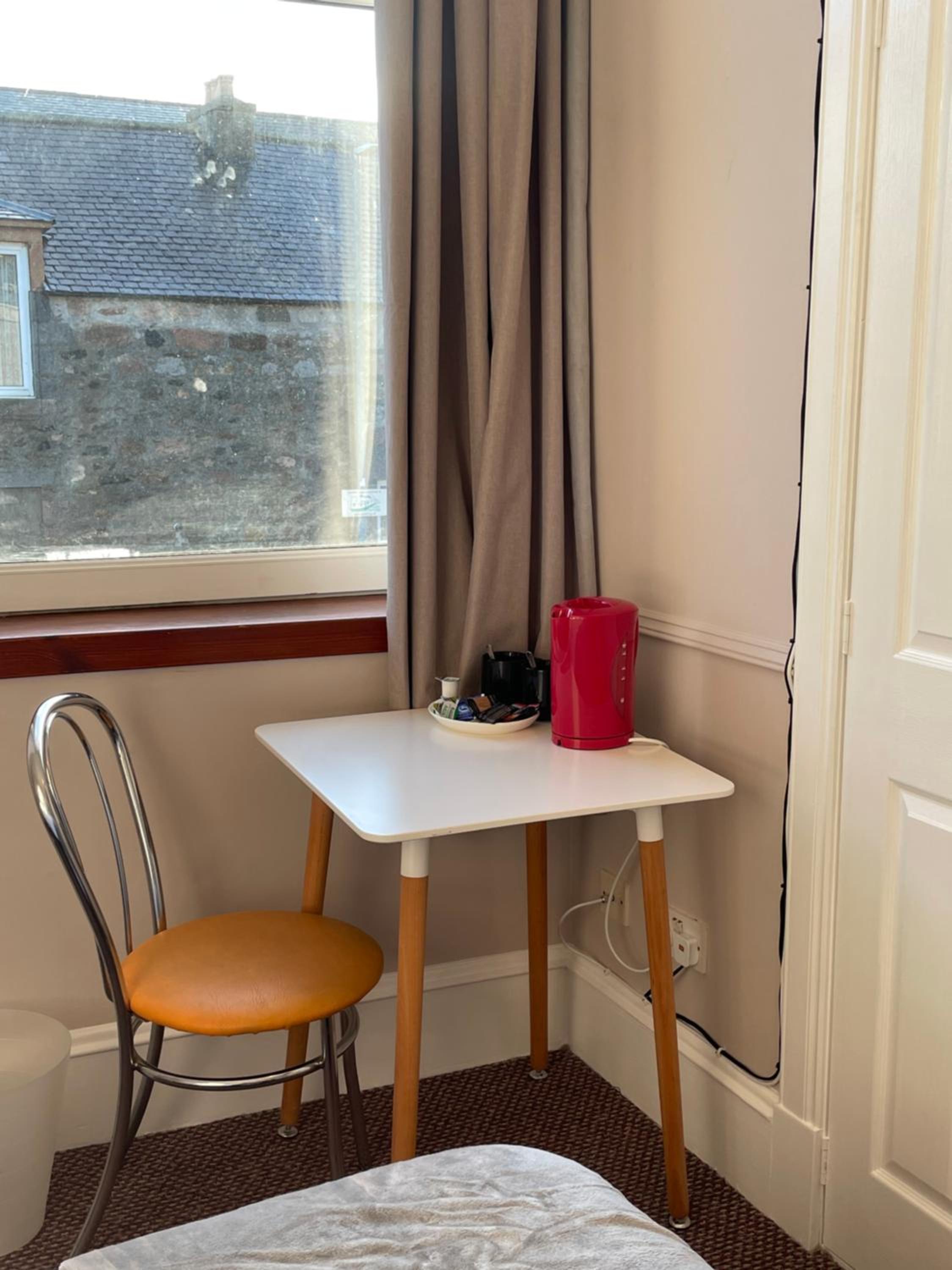 Standard Double Room - Photo 11