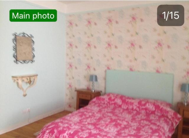 Two-Bedroom House photo 3