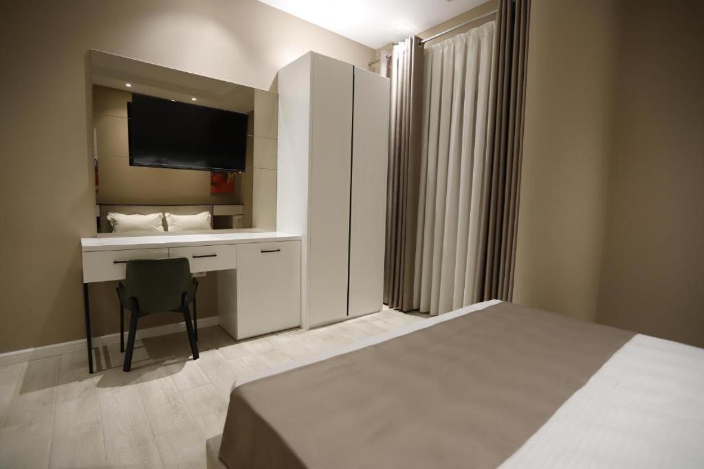 Standard Double Room photo 2