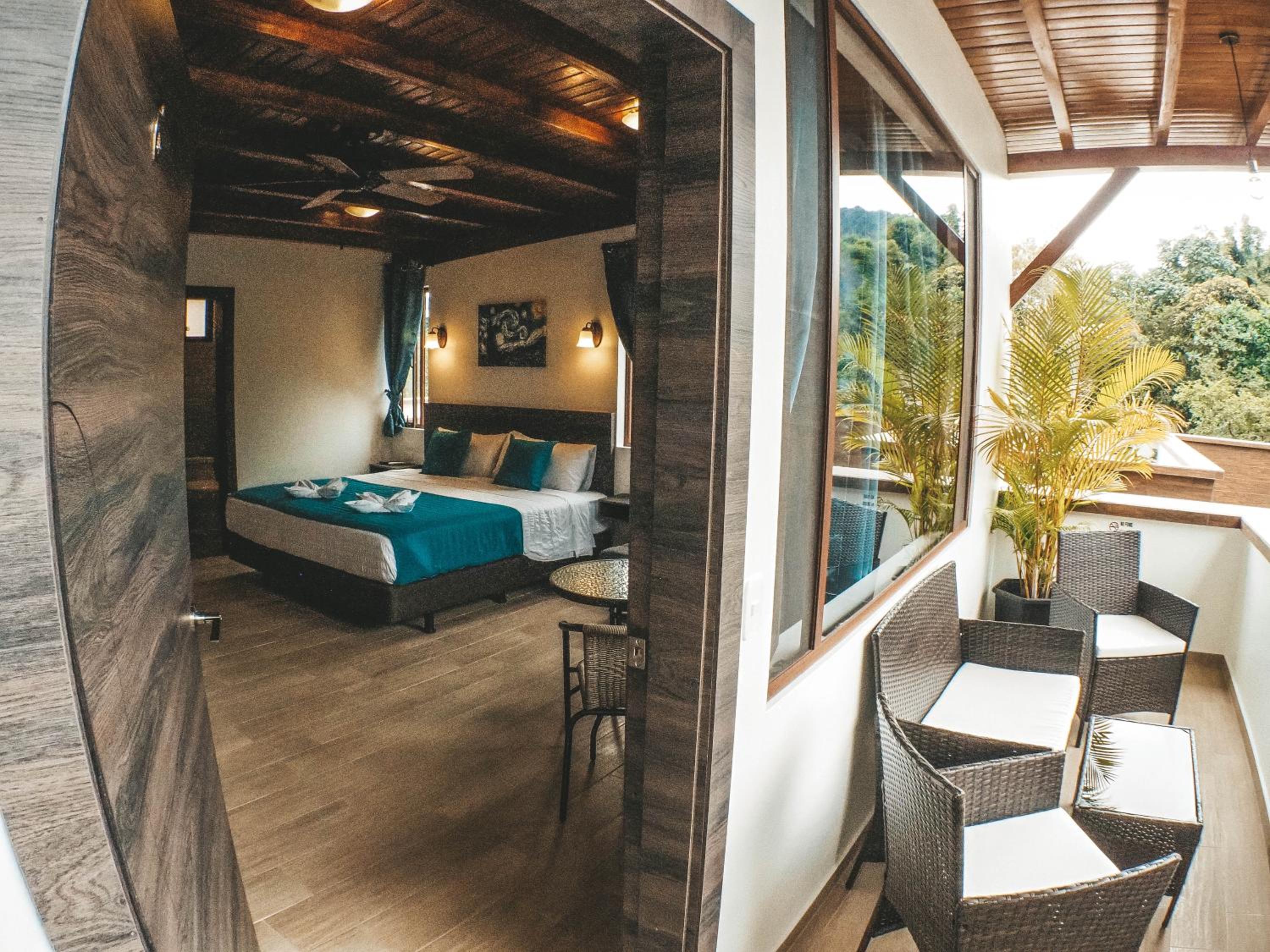 King Suite with Spa Bath