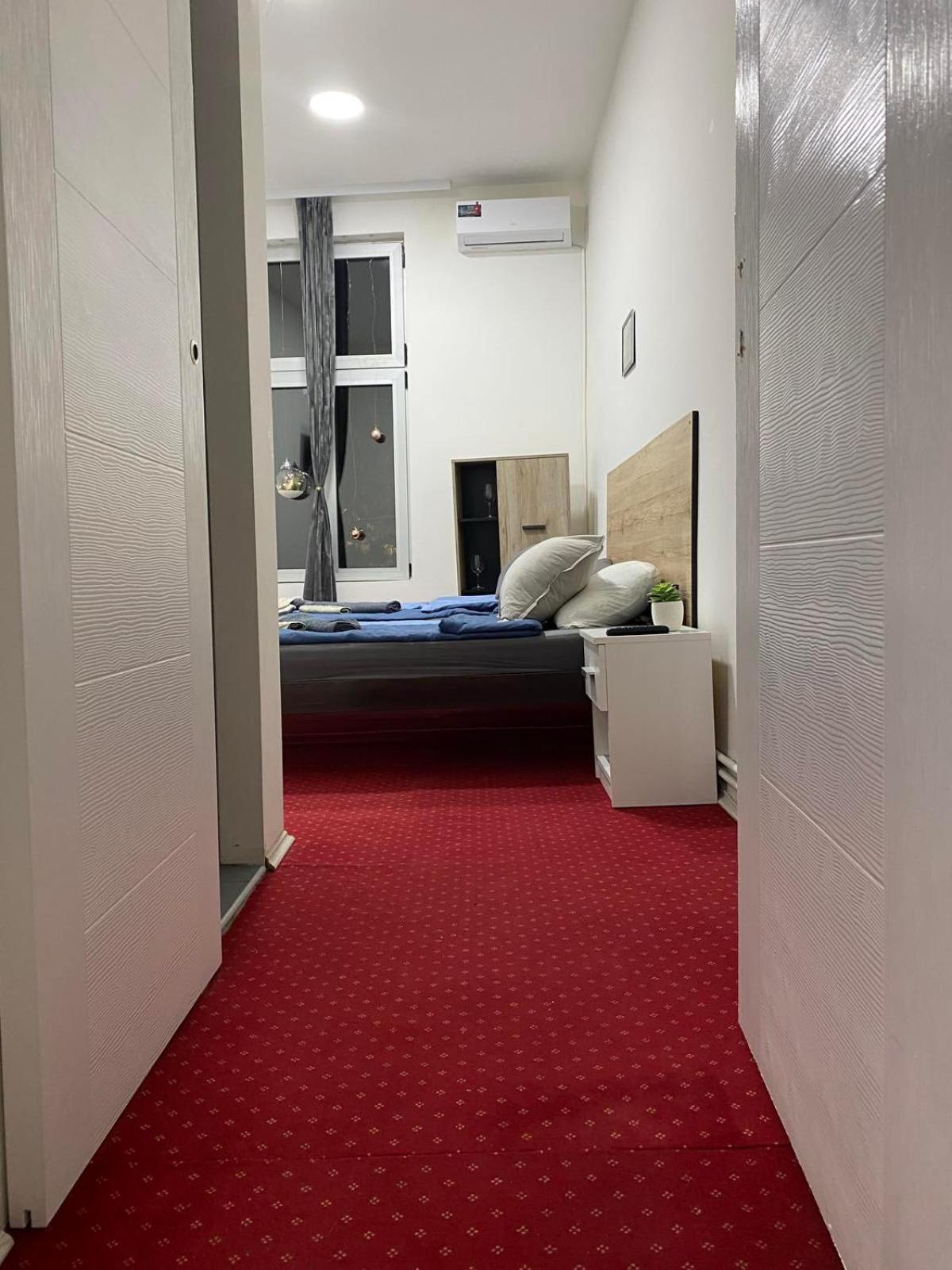 Deluxe Twin Room photo 1
