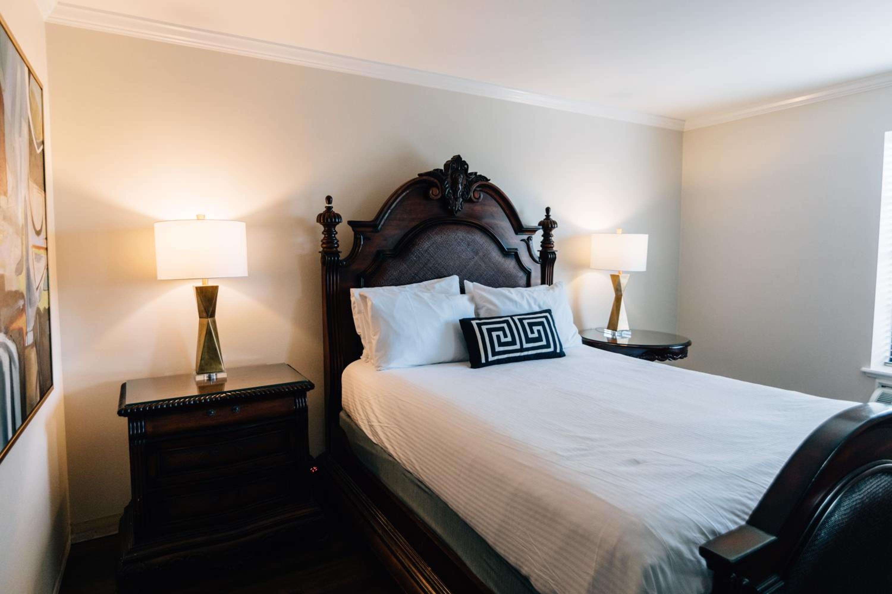 Standard Queen Room photo 1